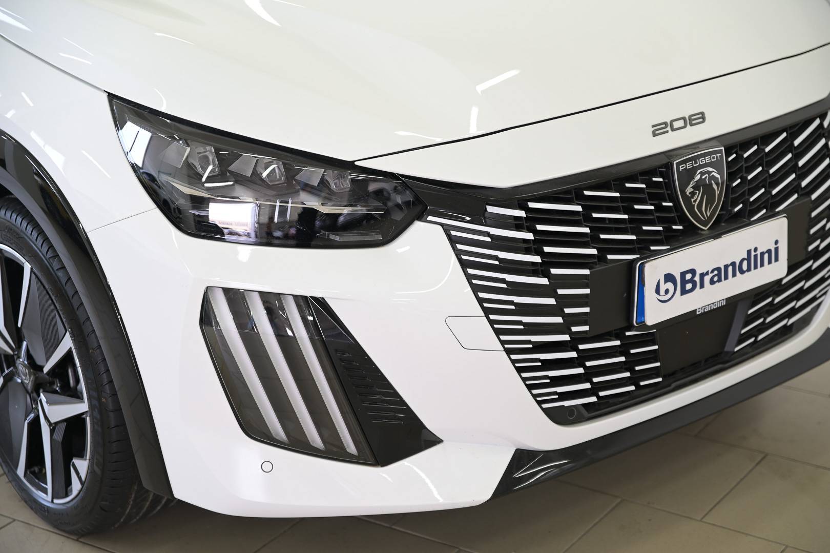 PEUGEOT 208 - Foto 9