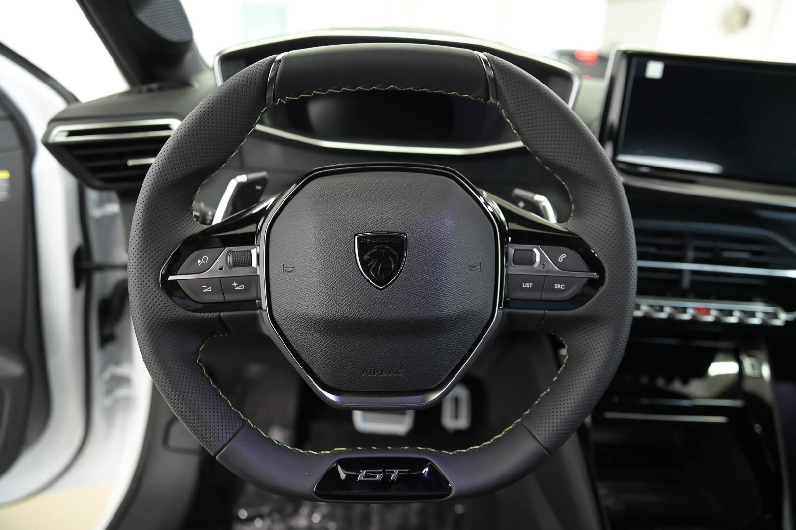 PEUGEOT 208 - Foto 14