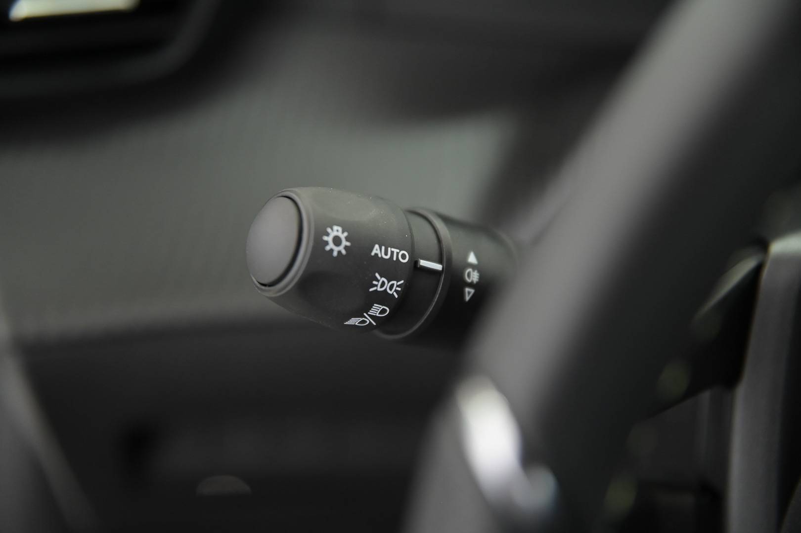 PEUGEOT 208 - Foto 19