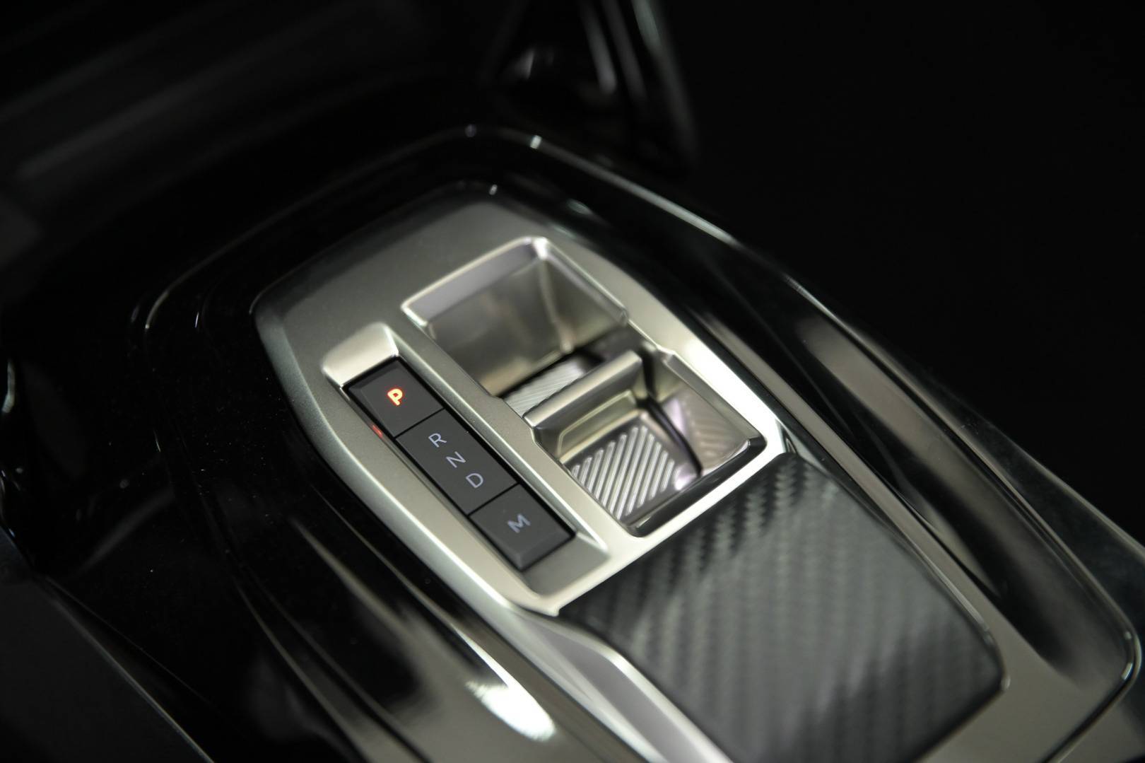 PEUGEOT 208 - Foto 22