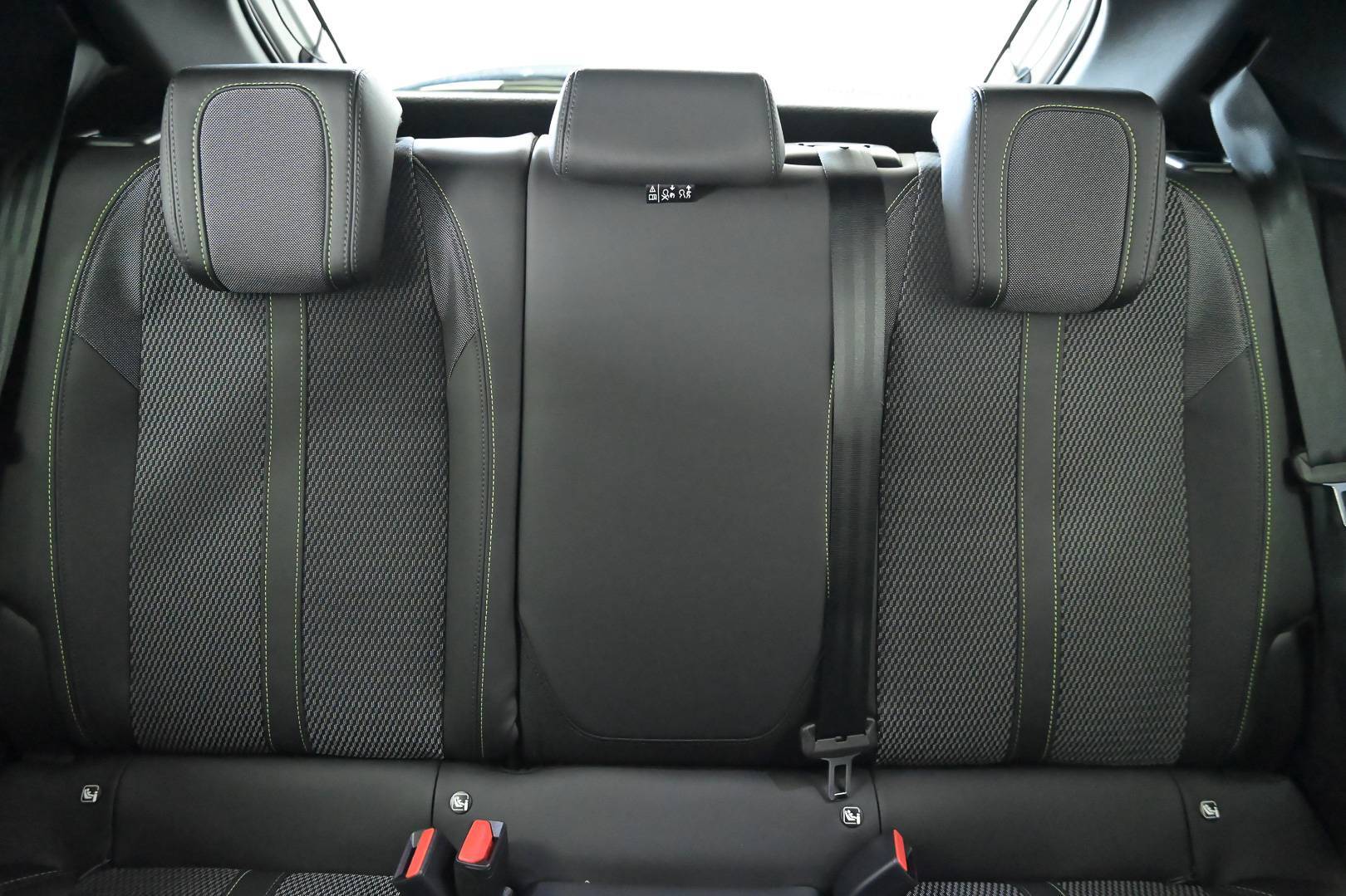 PEUGEOT 208 - Foto 24