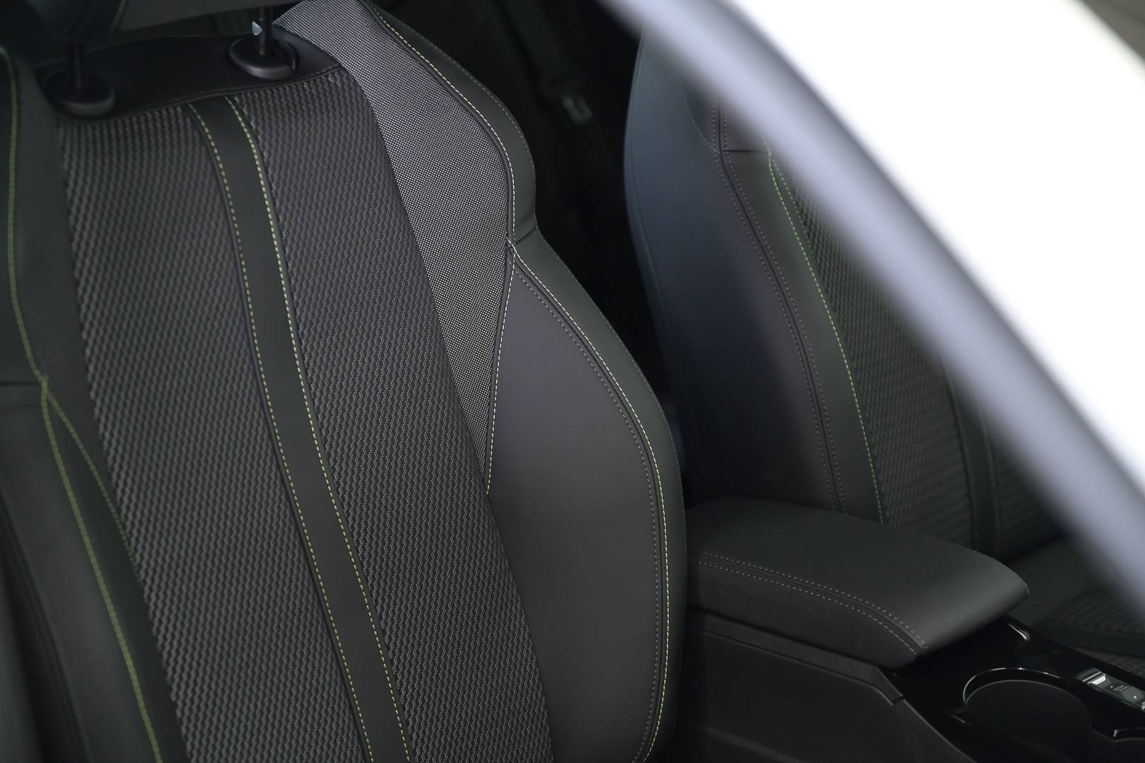 PEUGEOT 208 - Foto 27