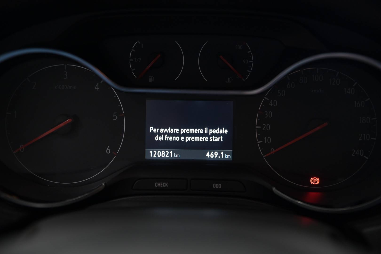 OPEL Grandland X - Foto 12