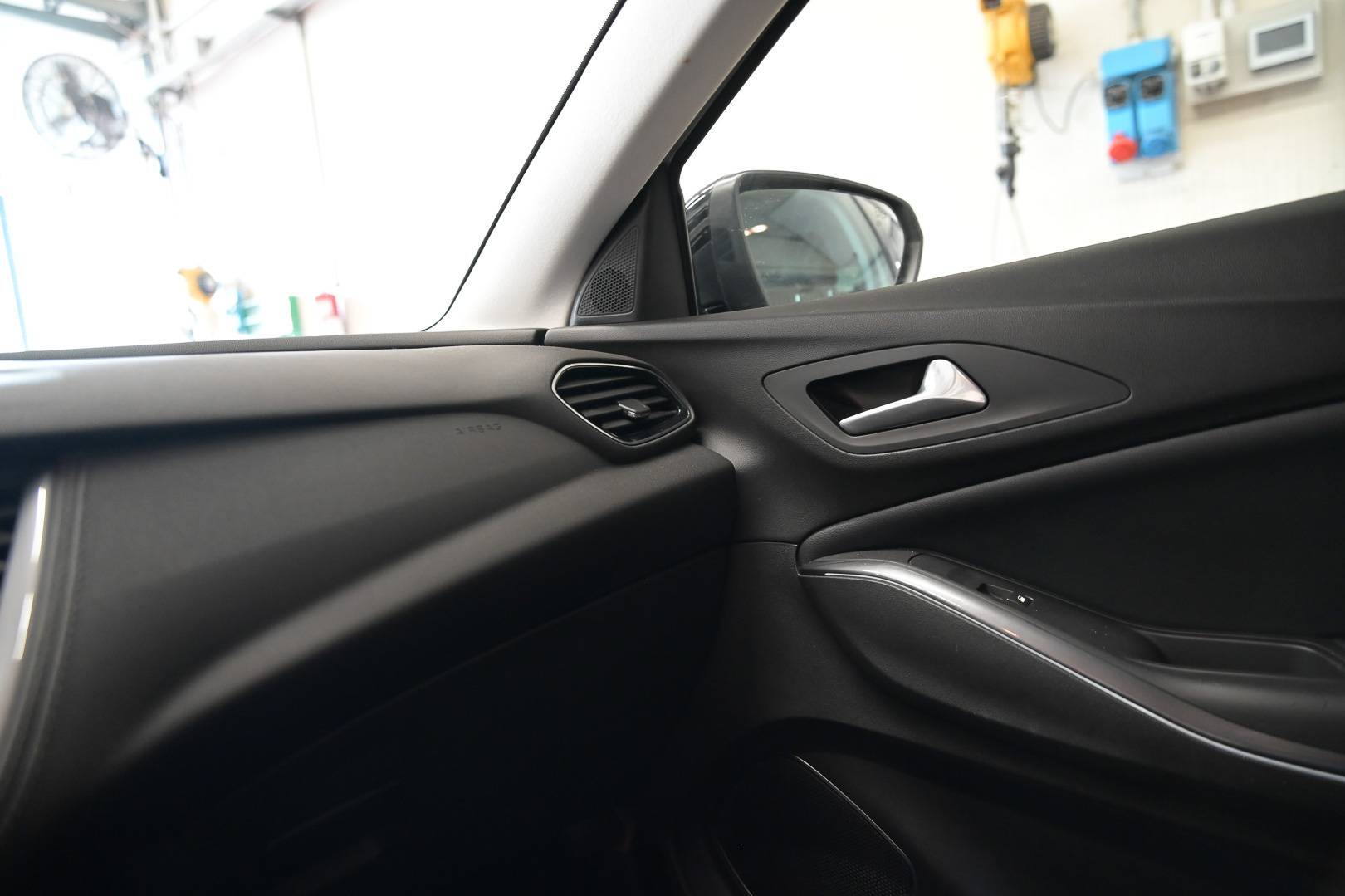 OPEL Grandland X - Foto 13