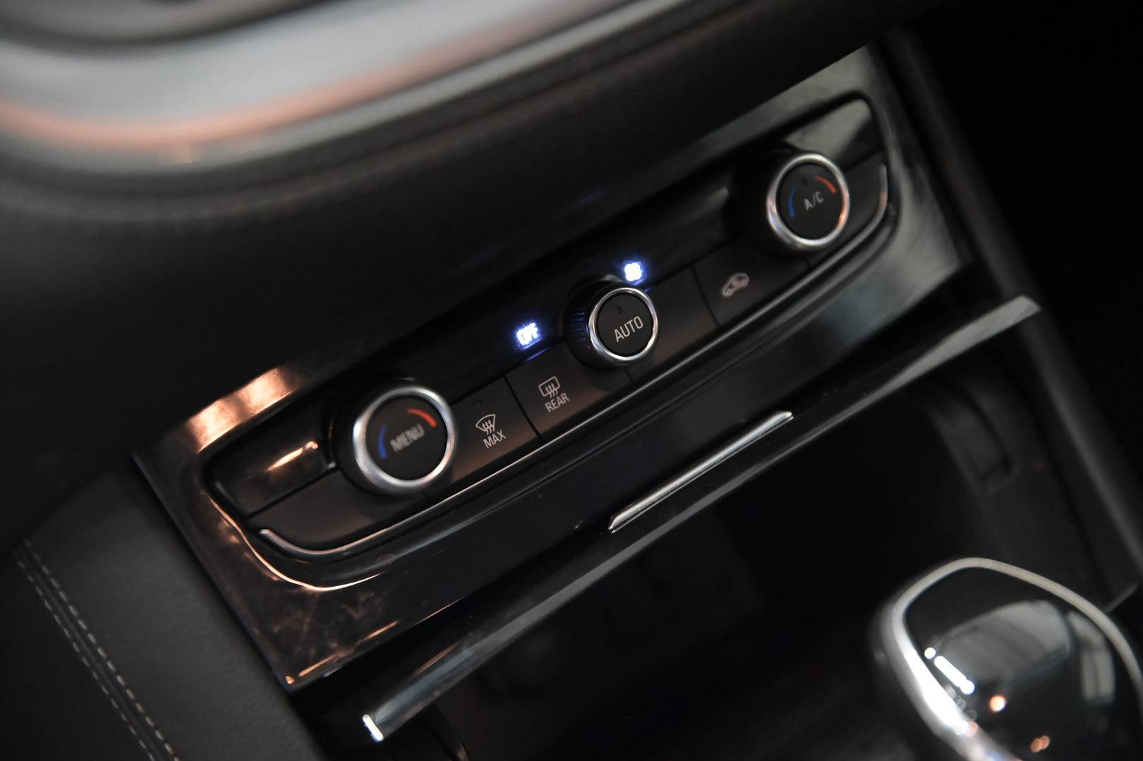 OPEL Grandland X - Foto 23