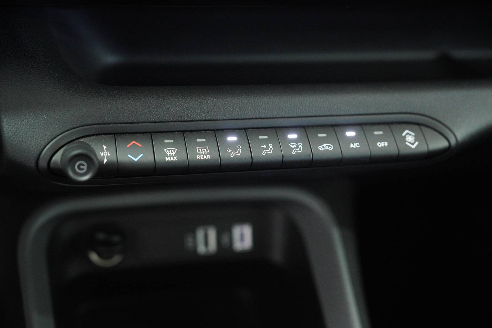 JEEP Avenger - Foto 16