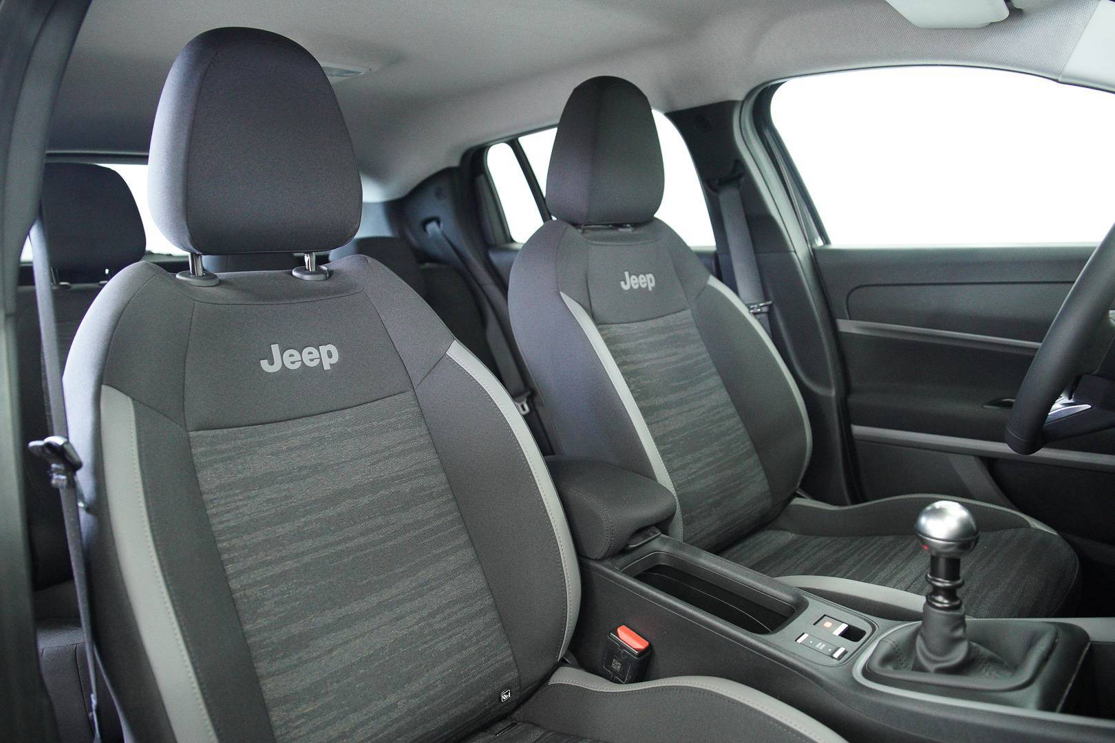 JEEP Avenger - Foto 21
