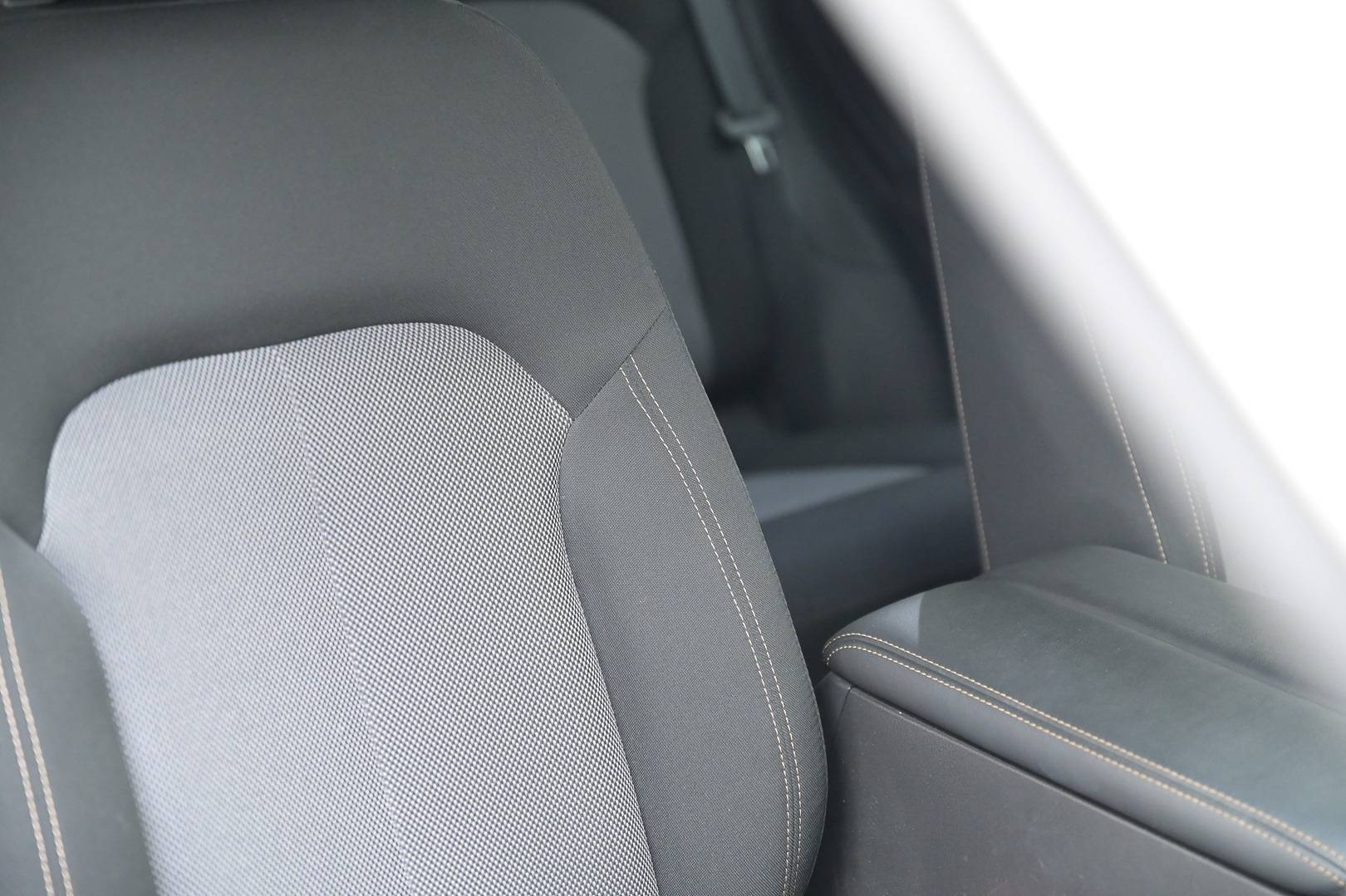 MAZDA CX-60 - Foto 34