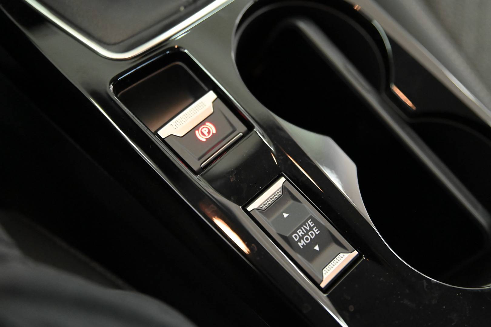 PEUGEOT 208 - Foto 22