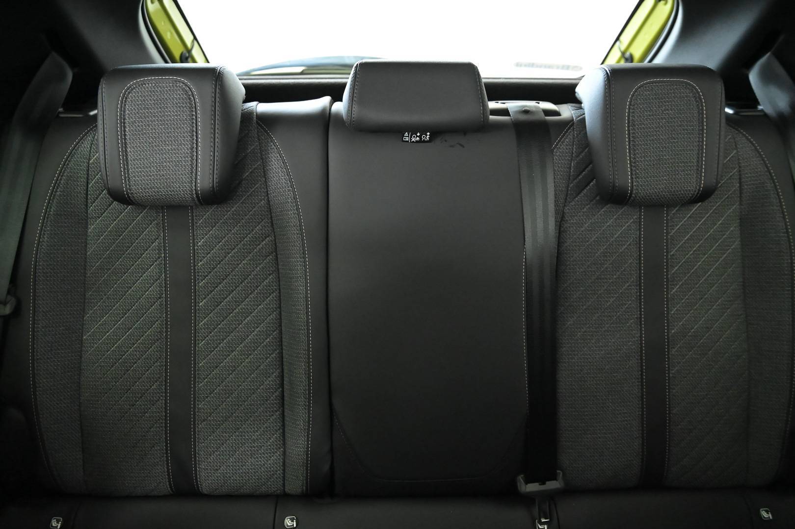 PEUGEOT 208 - Foto 23