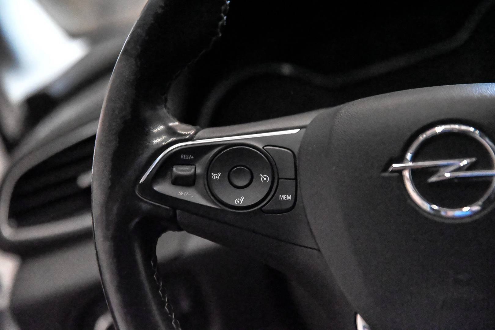 OPEL Grandland X - Foto 17