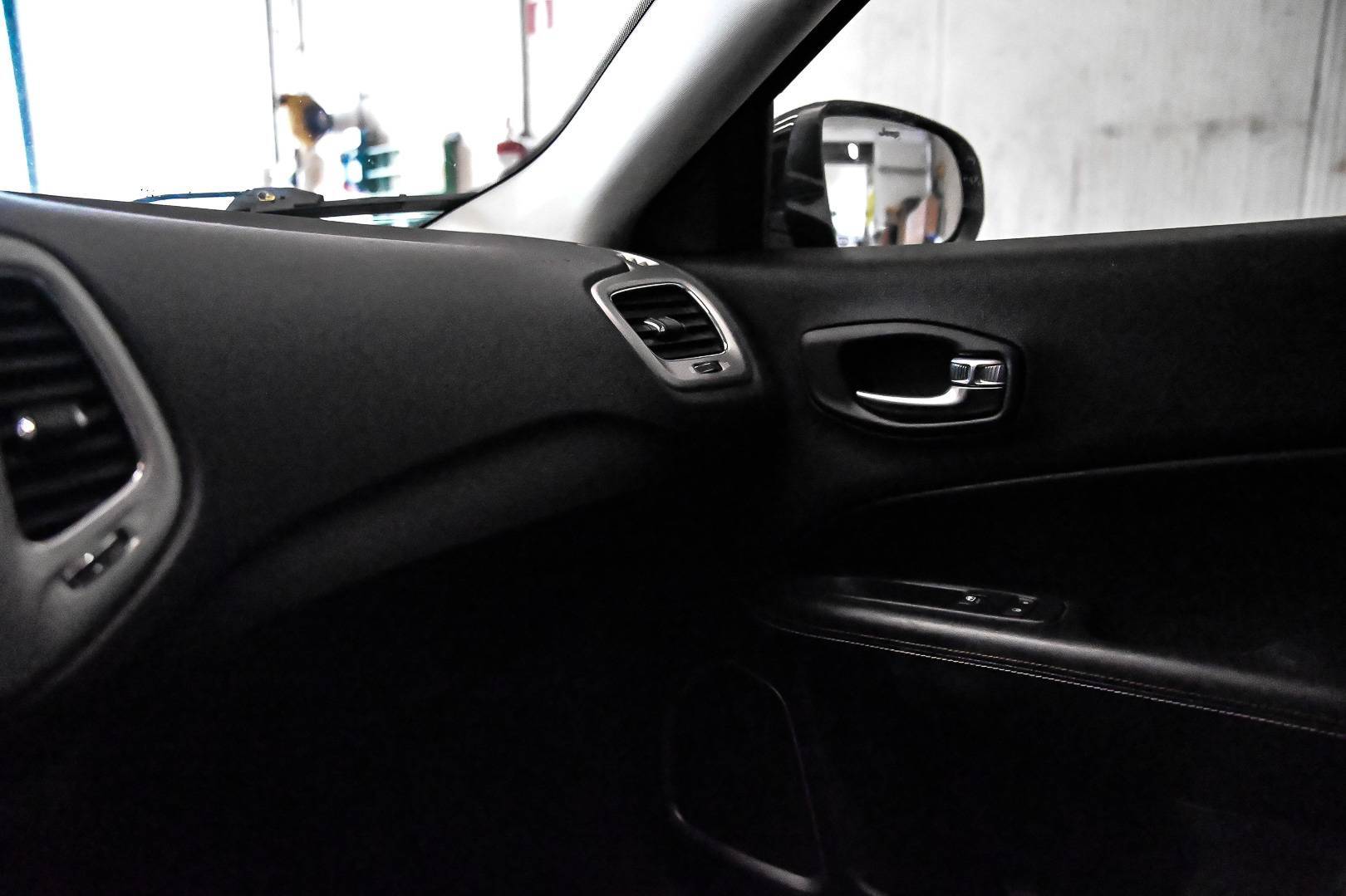 JEEP Compass - Foto 13
