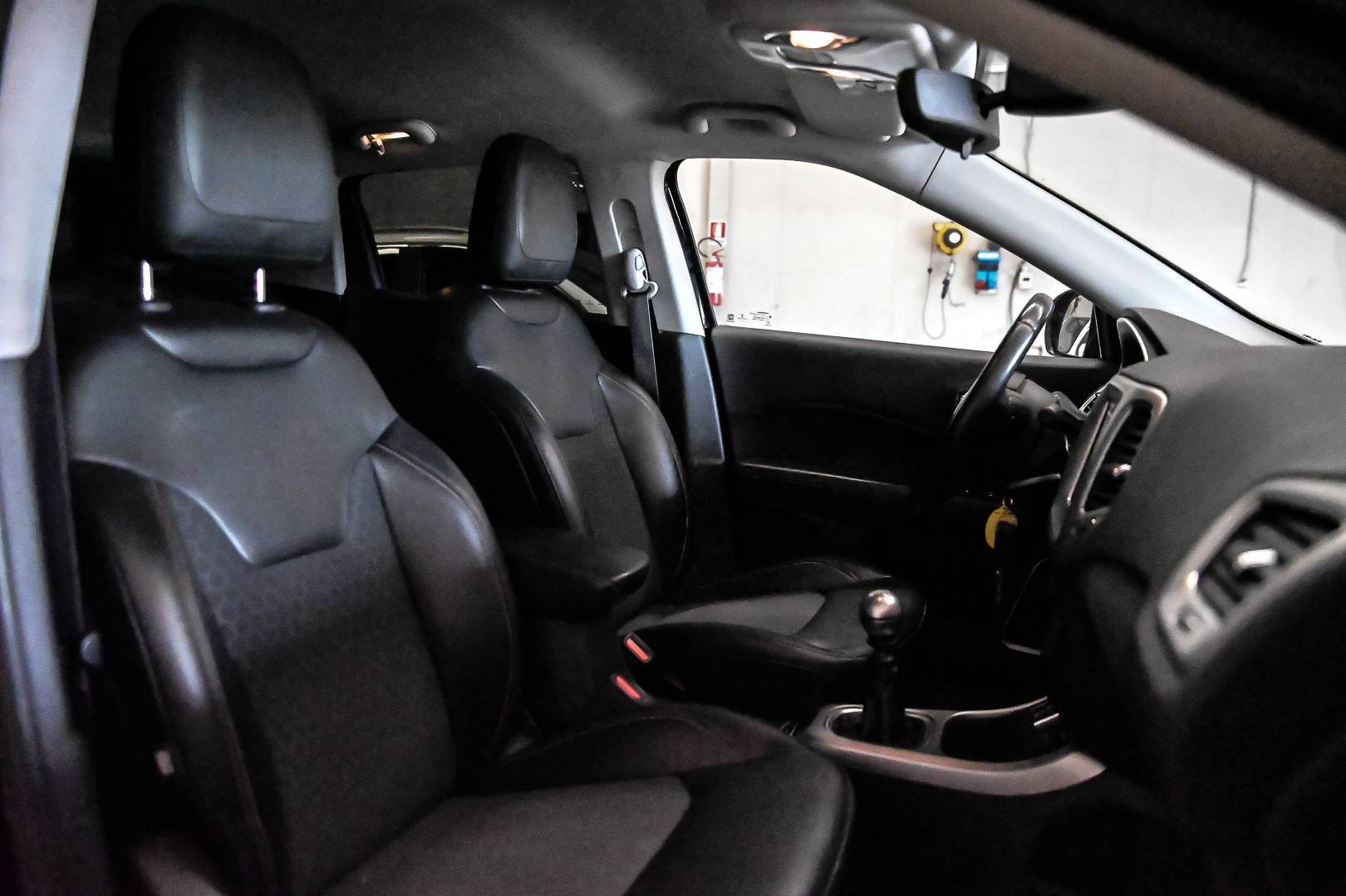 JEEP Compass - Foto 25