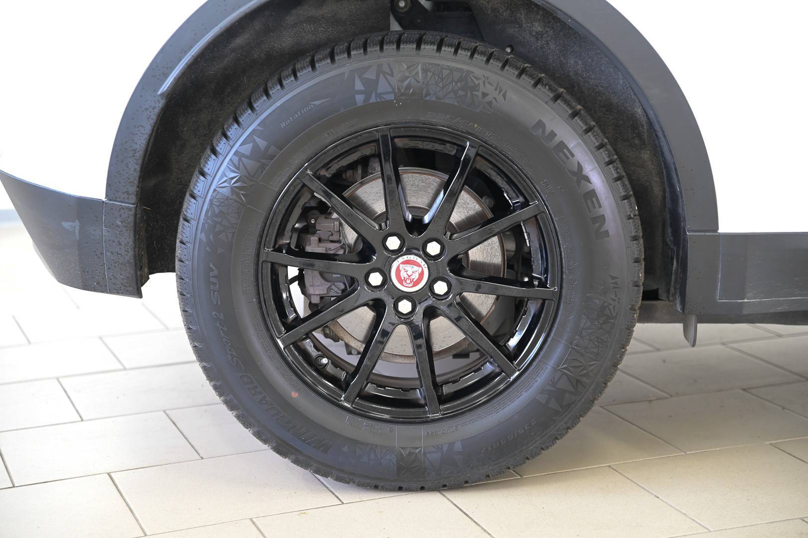 JAGUAR E-Pace - Foto 7