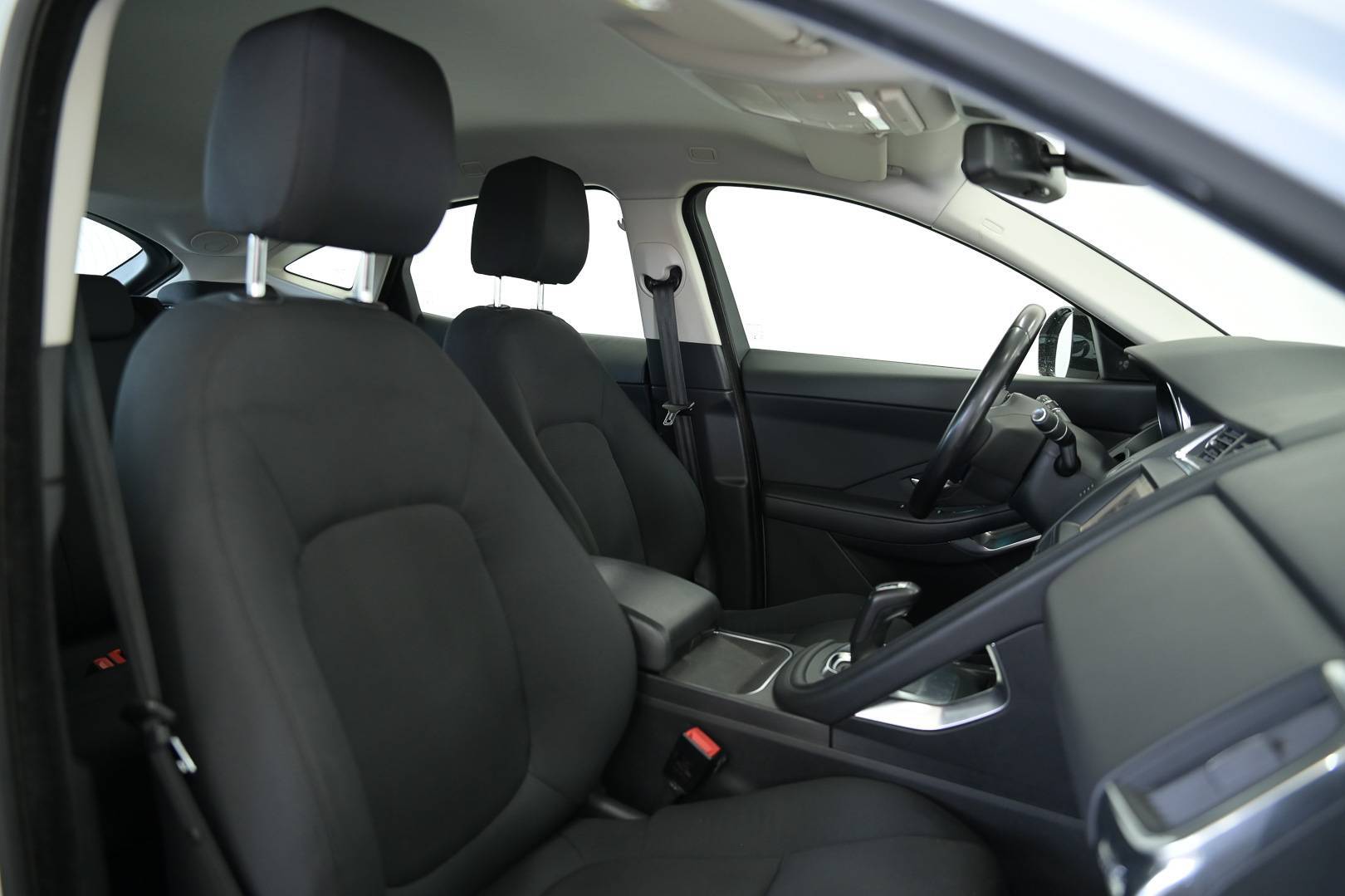 JAGUAR E-Pace - Foto 27