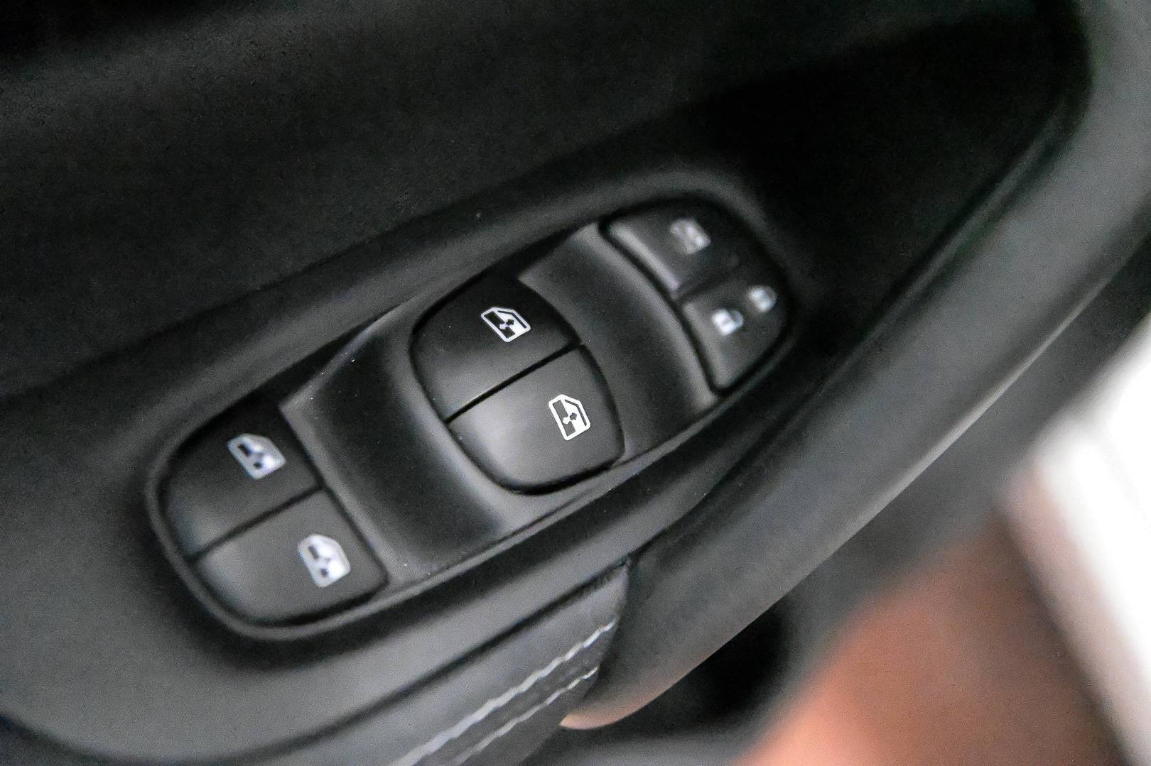 NISSAN Qashqai - Foto 10