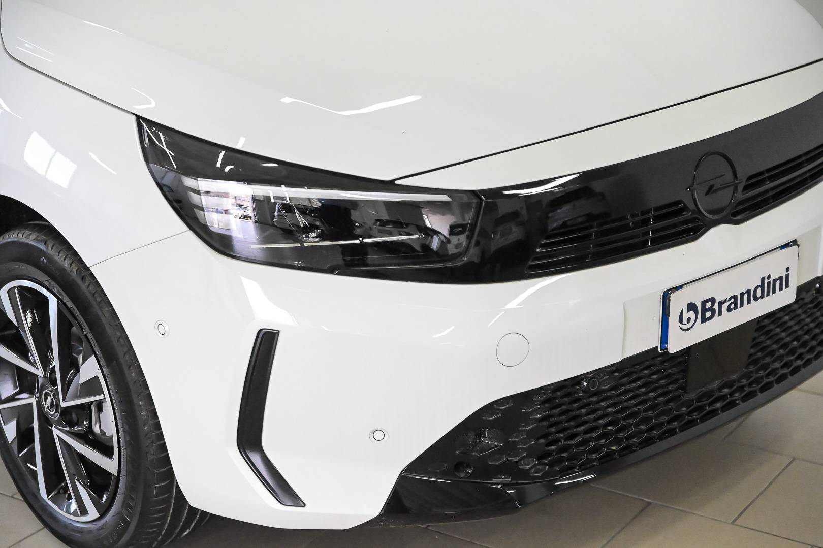 OPEL Corsa - Foto 9