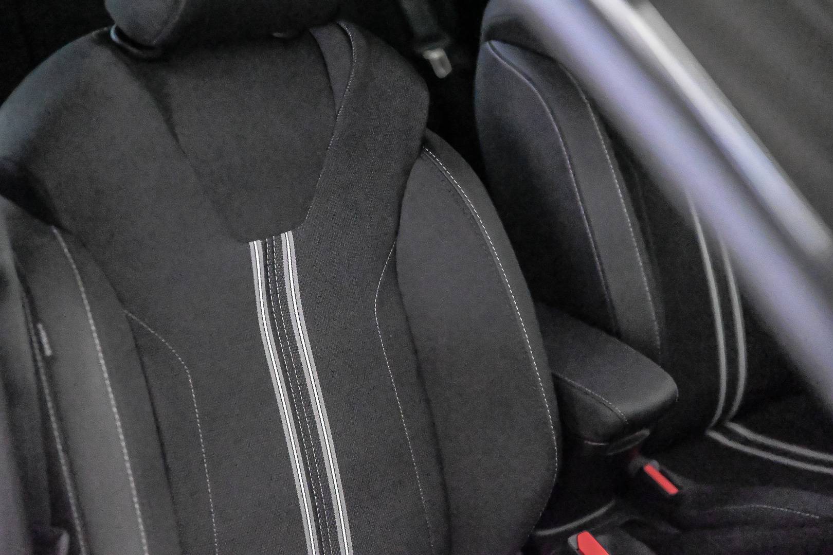OPEL Corsa - Foto 26