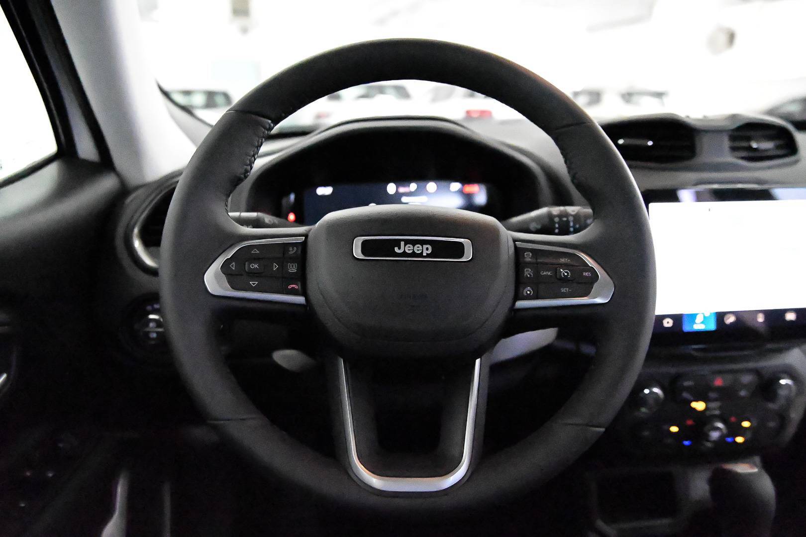 JEEP Renegade - Foto 17