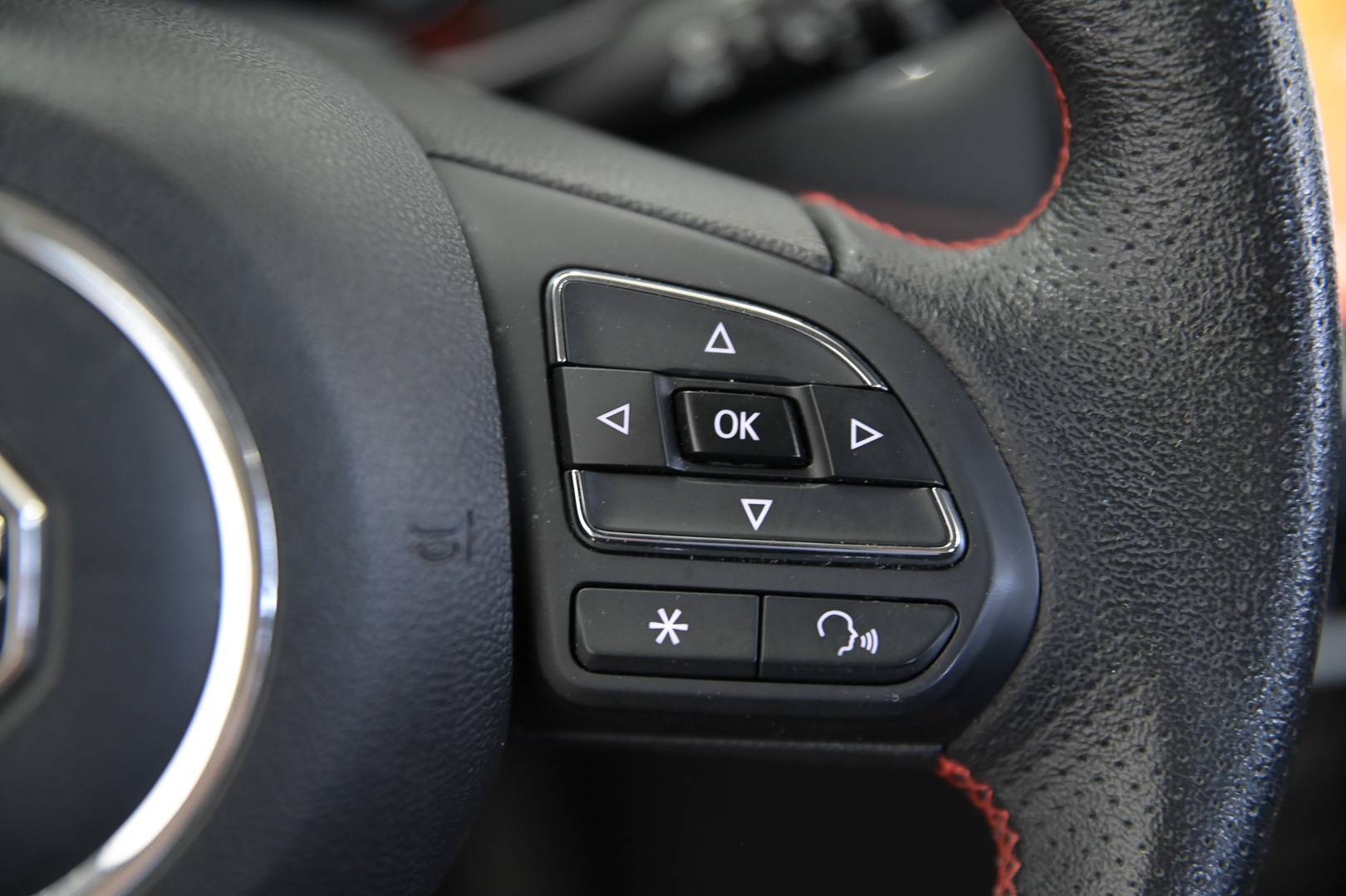 MG MG ZS - Foto 18