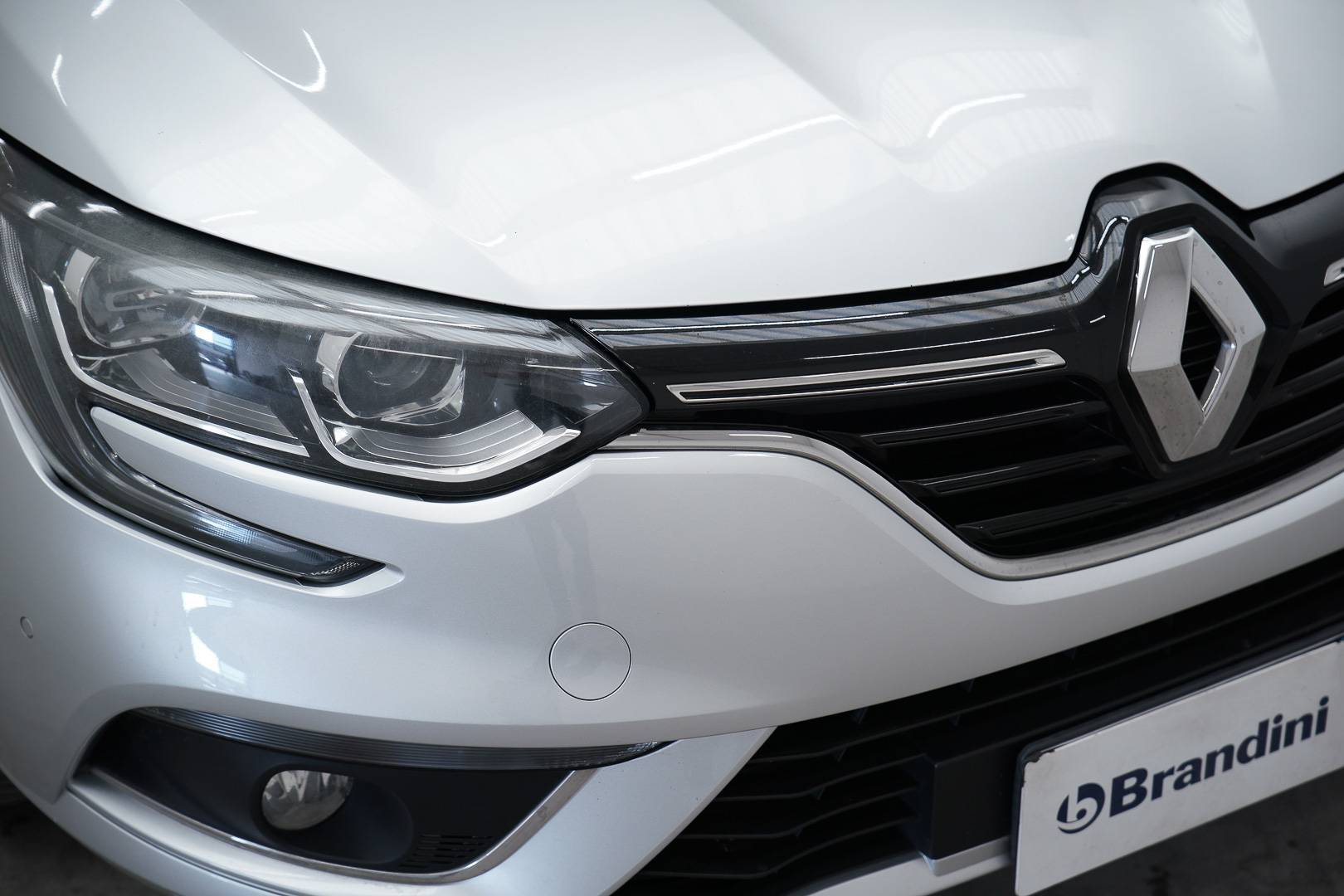 RENAULT Megane - Foto 4