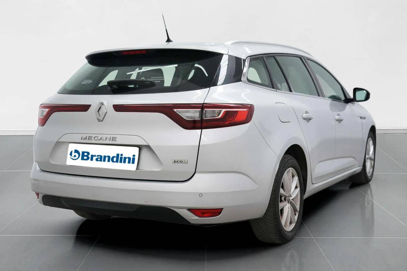 RENAULT Megane - Foto 8