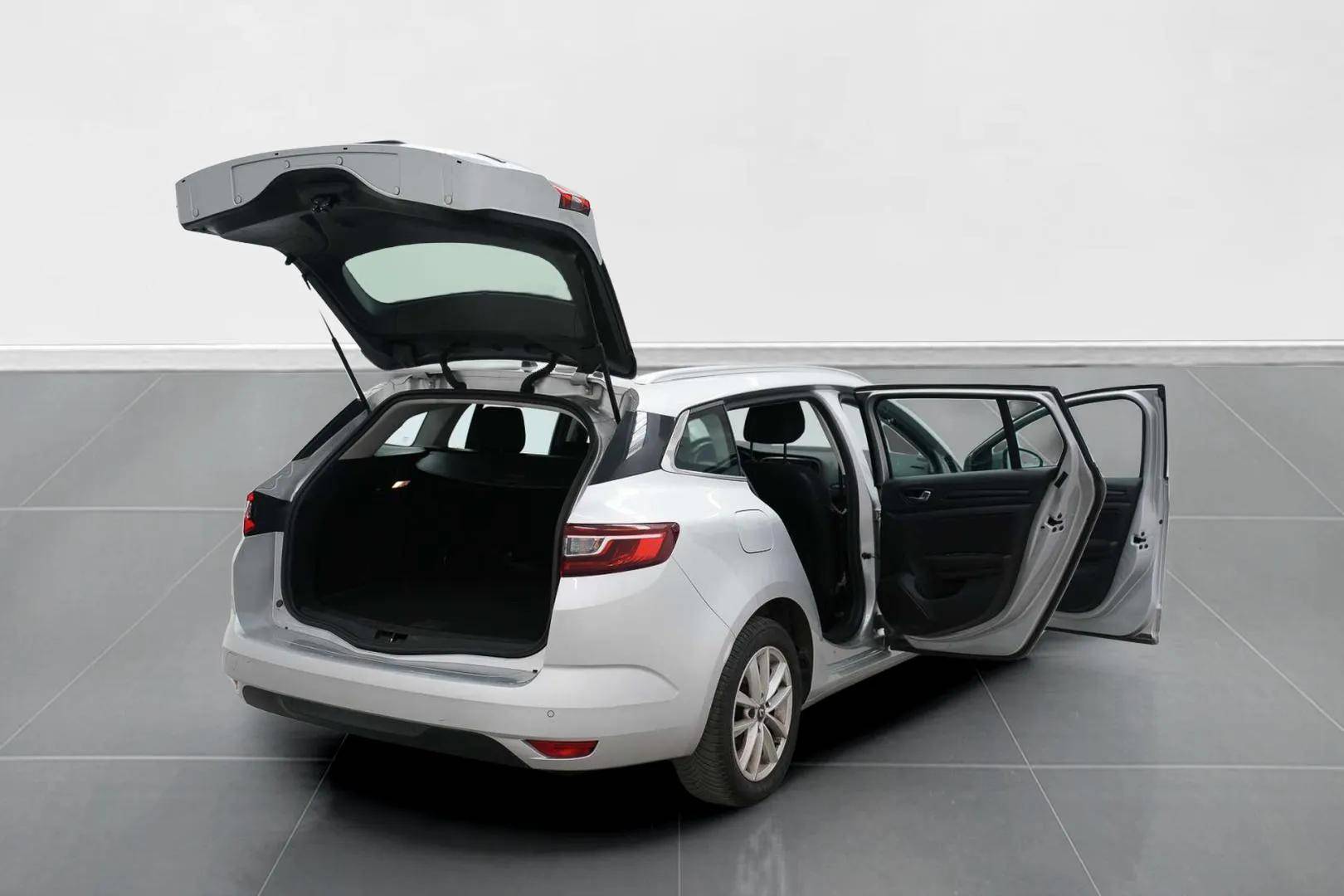 RENAULT Megane - Foto 9