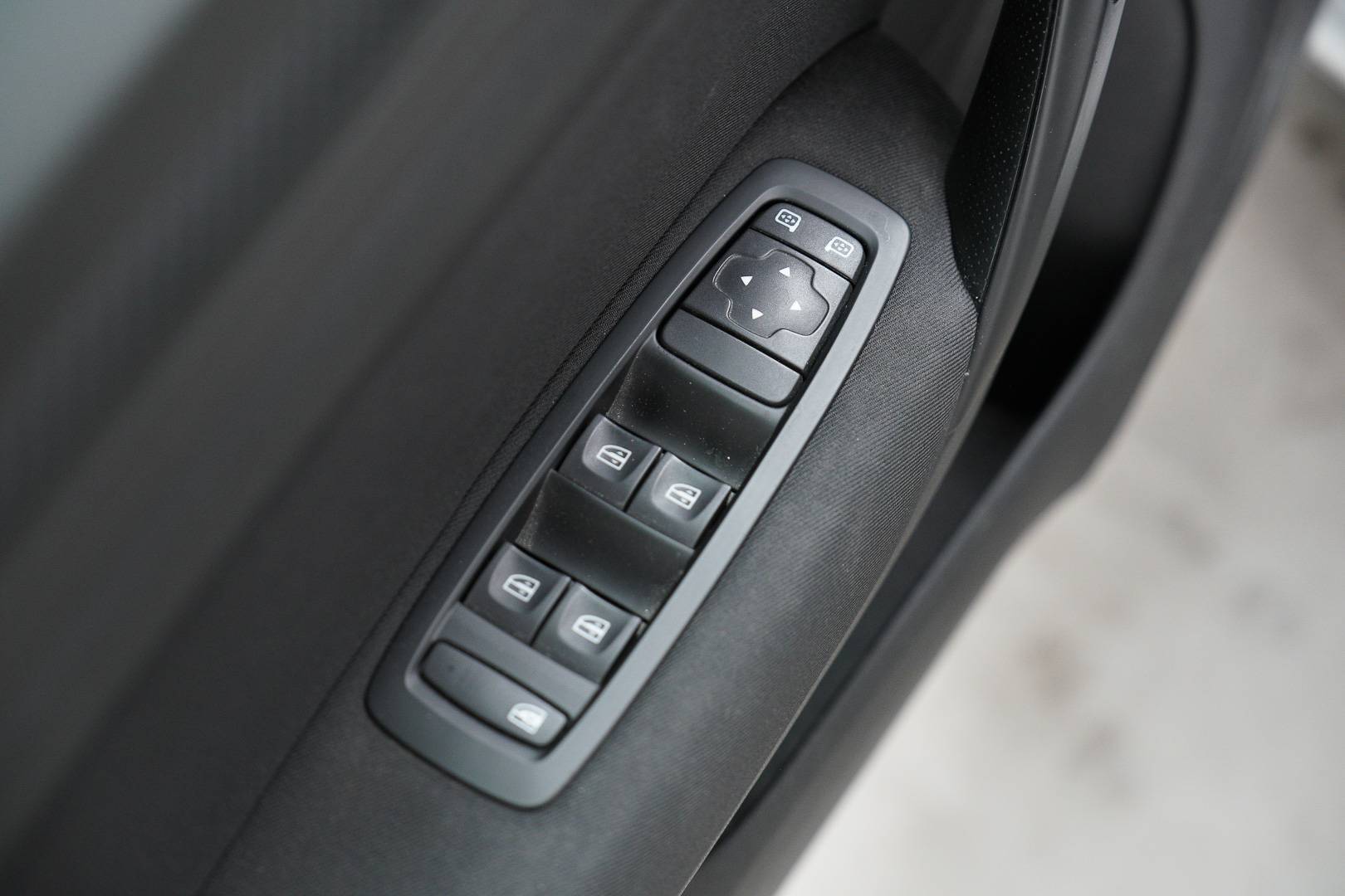 RENAULT Megane - Foto 10