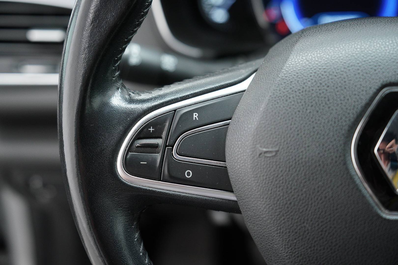 RENAULT Megane - Foto 12