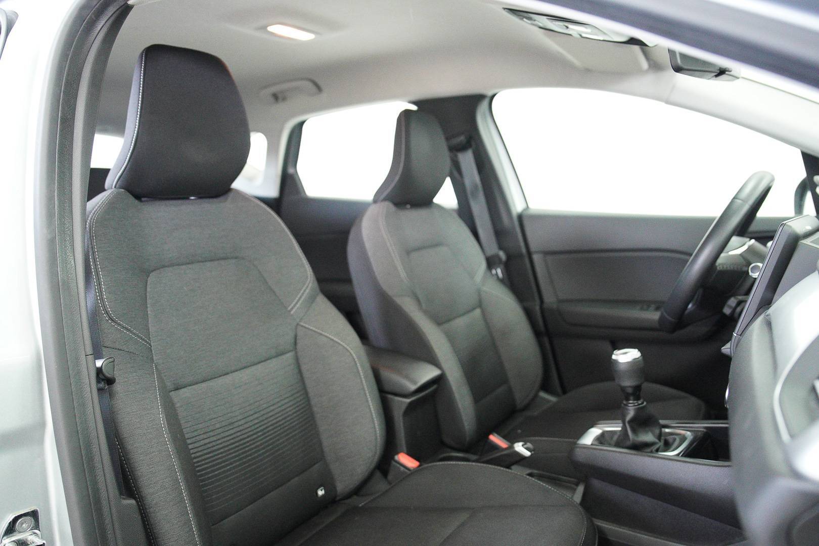 RENAULT Captur - Foto 21