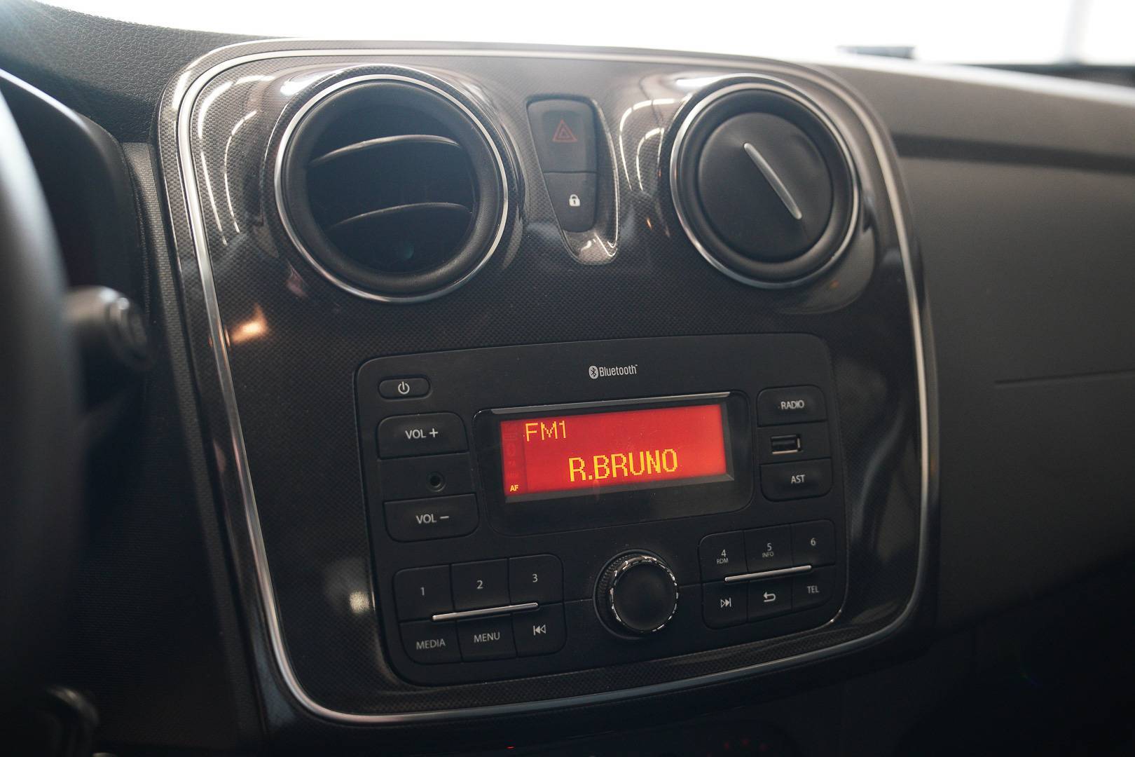 DACIA Sandero - Foto 13