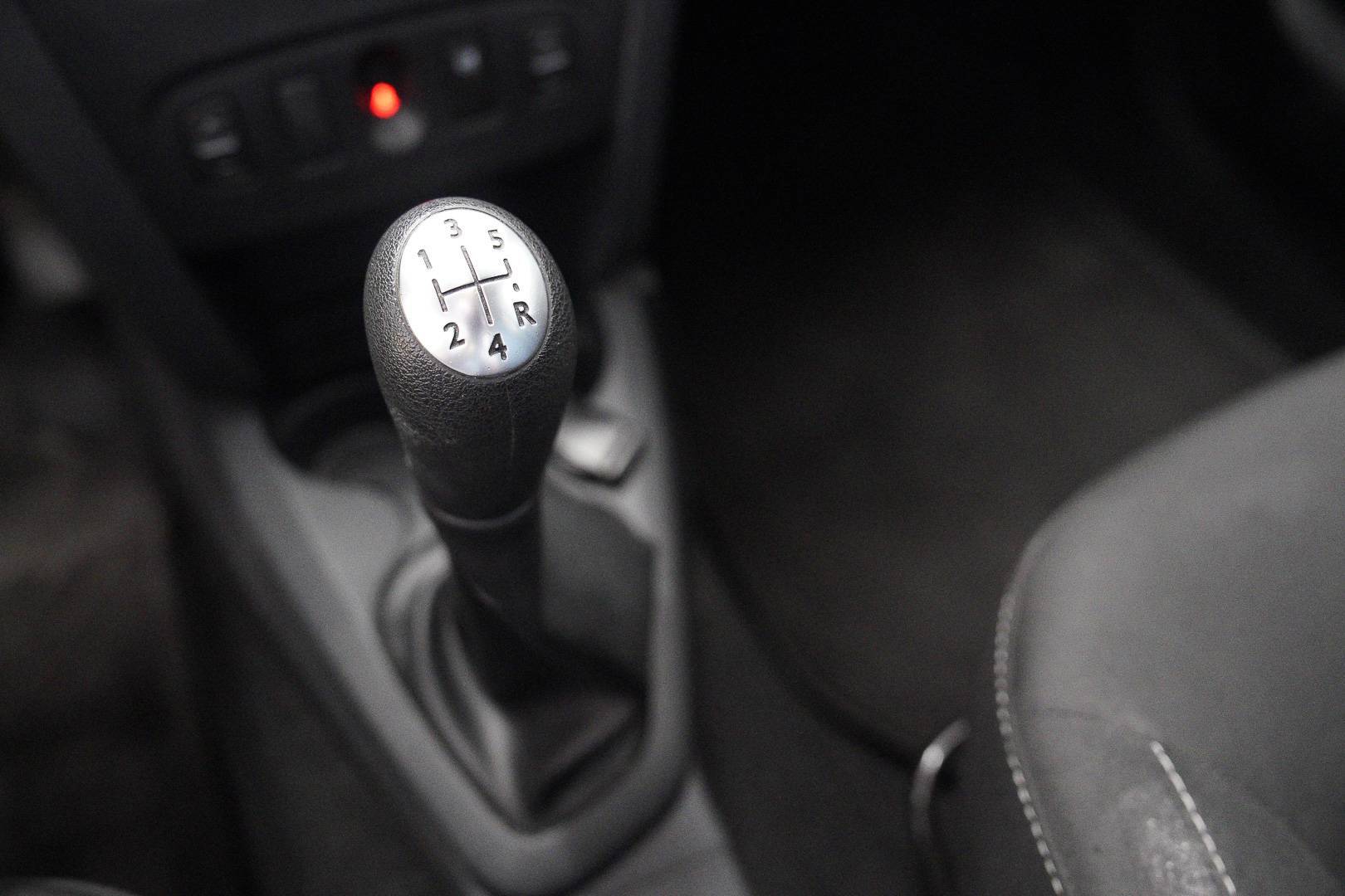 DACIA Sandero - Foto 16