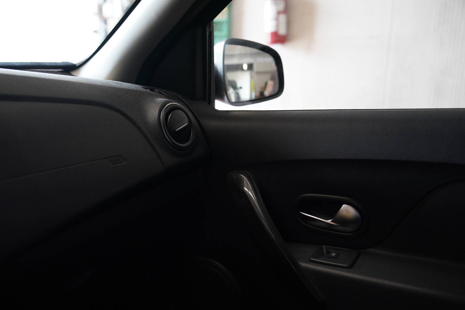 DACIA Sandero - Foto 17