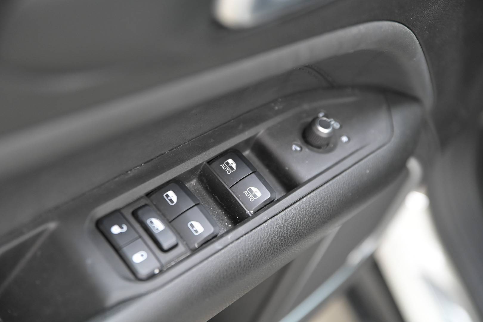 JEEP Compass - Foto 13