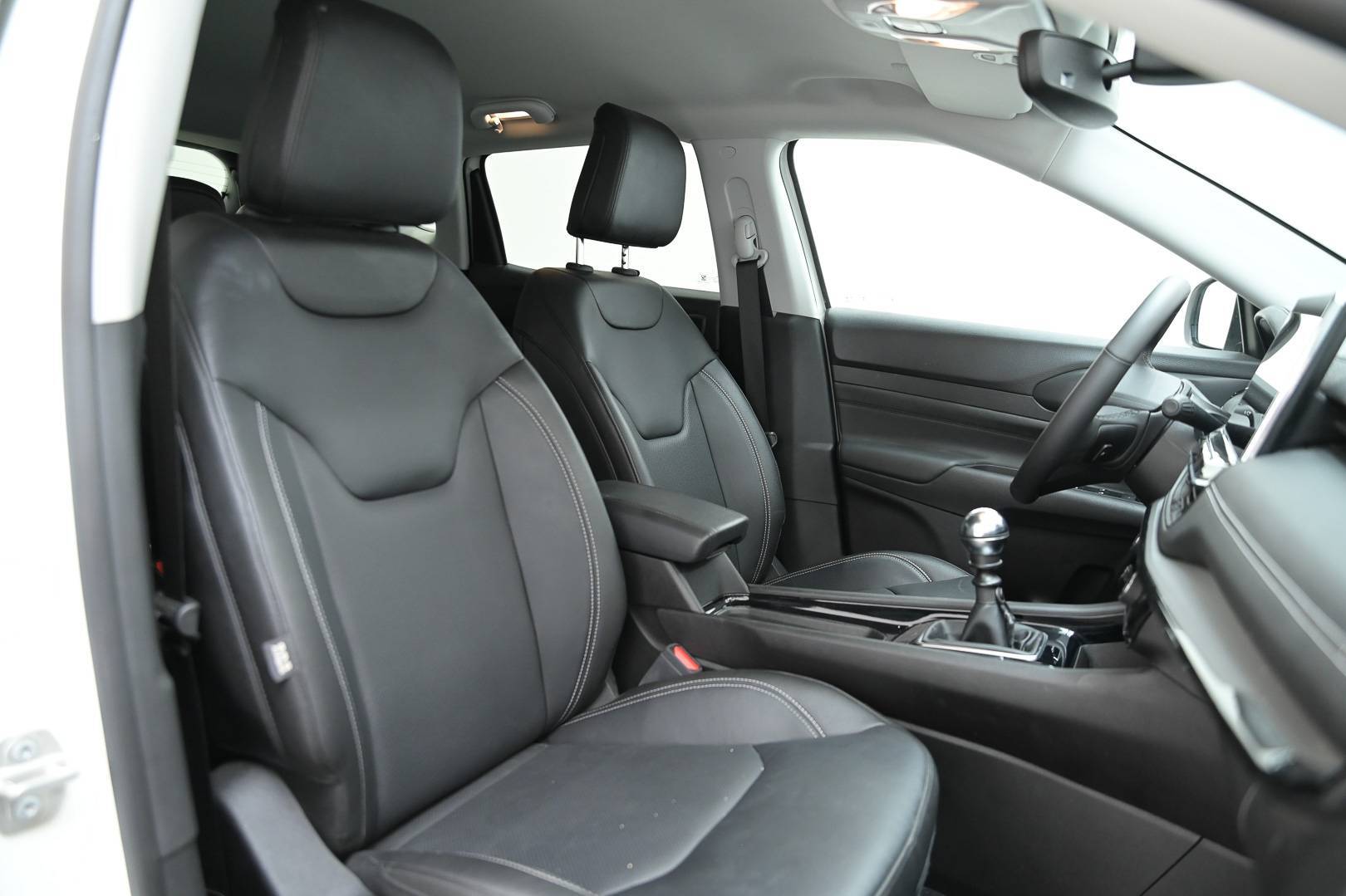 JEEP Compass - Foto 26