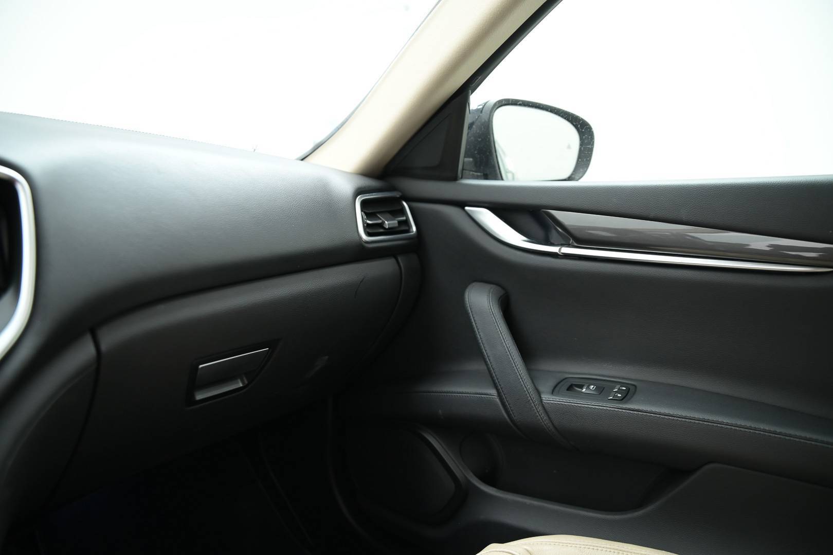 MASERATI Ghibli - Foto 17