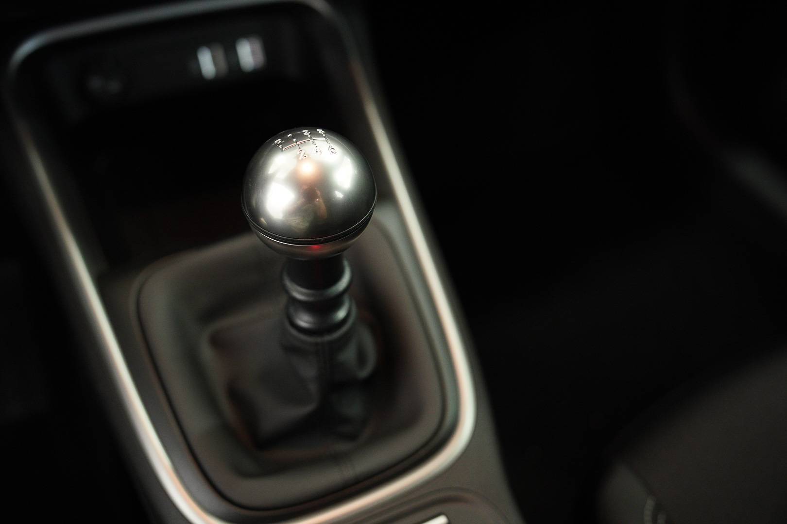 JEEP Avenger - Foto 17