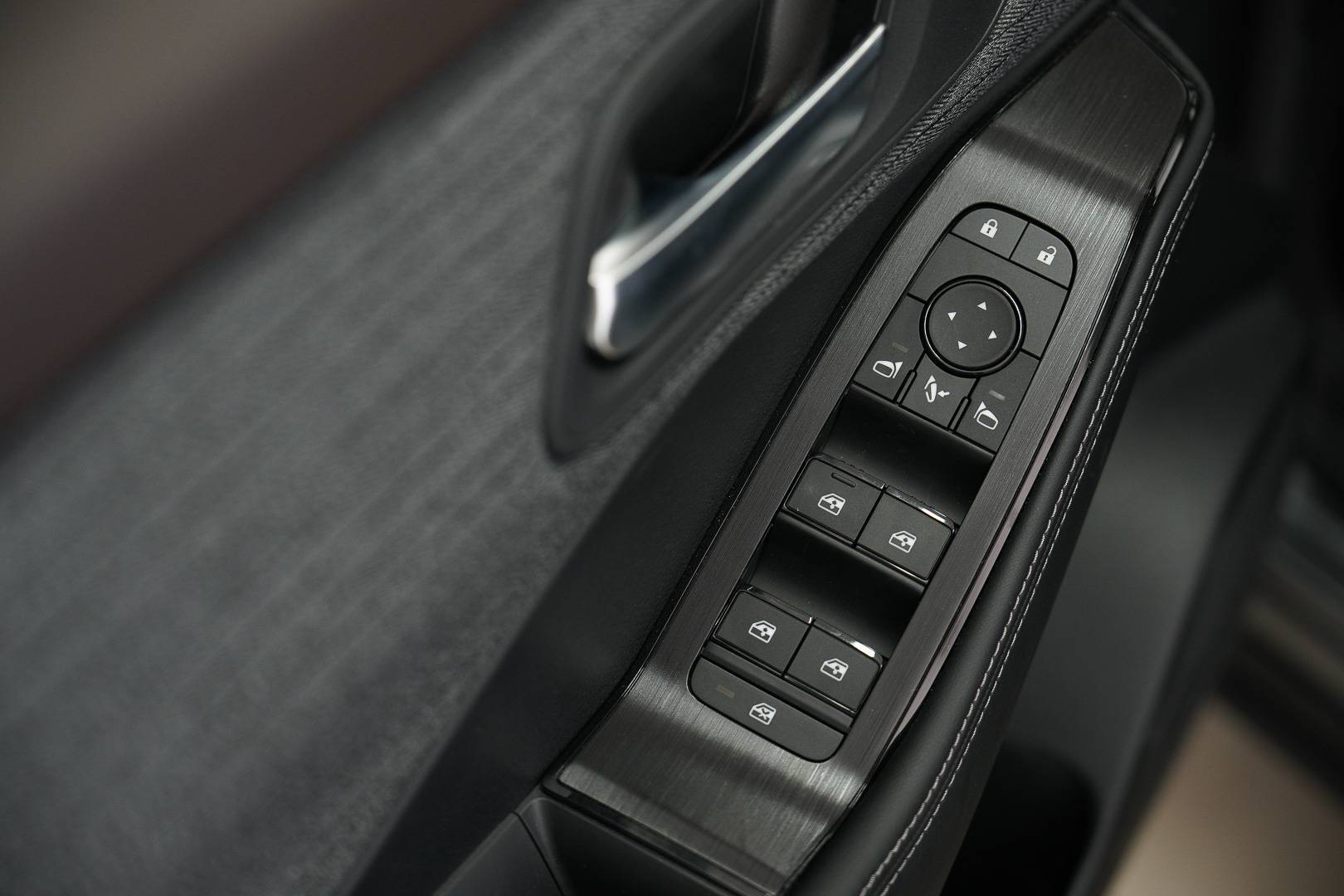 NISSAN X-TRAIL - Foto 9
