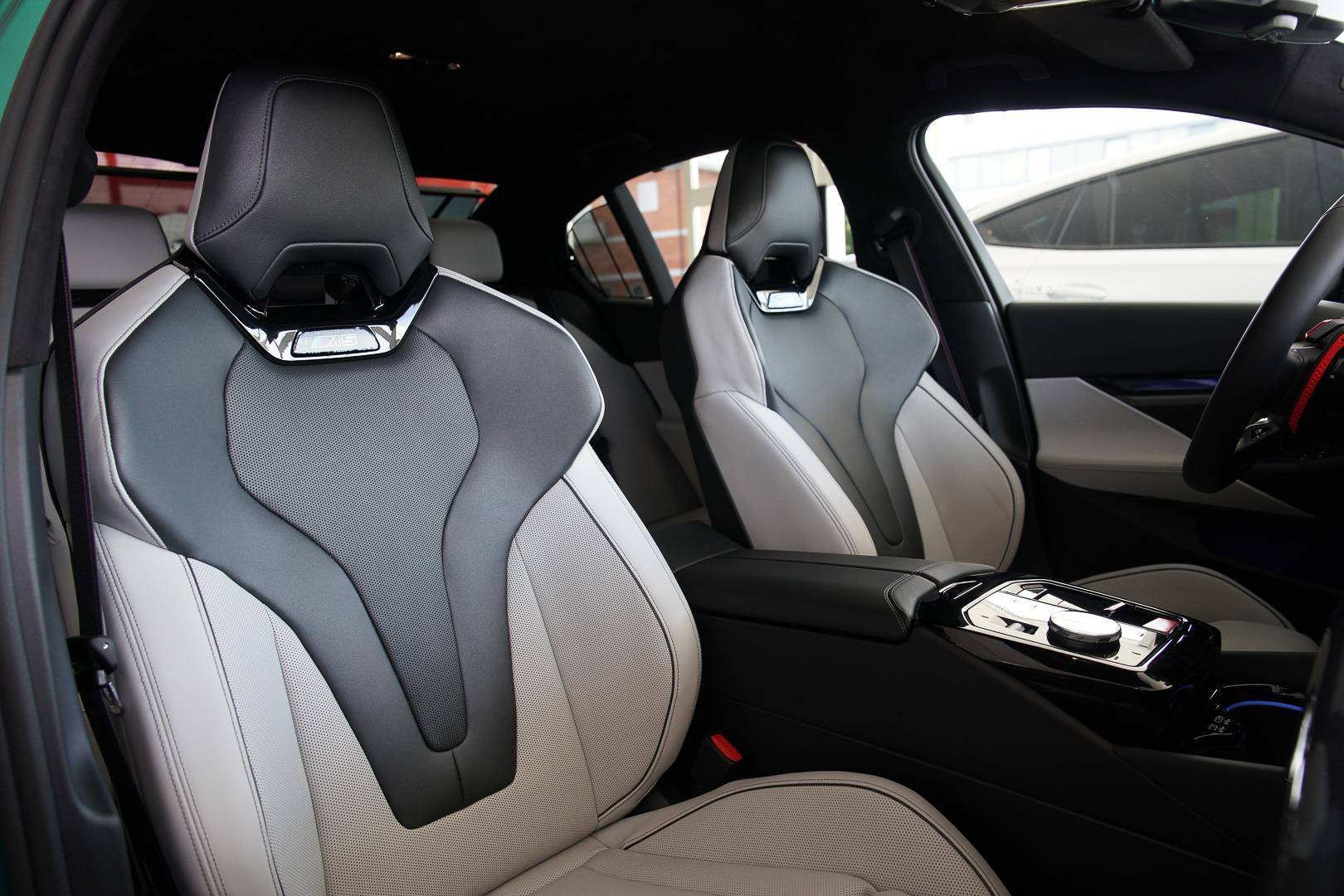 BMW M5 - Foto 24