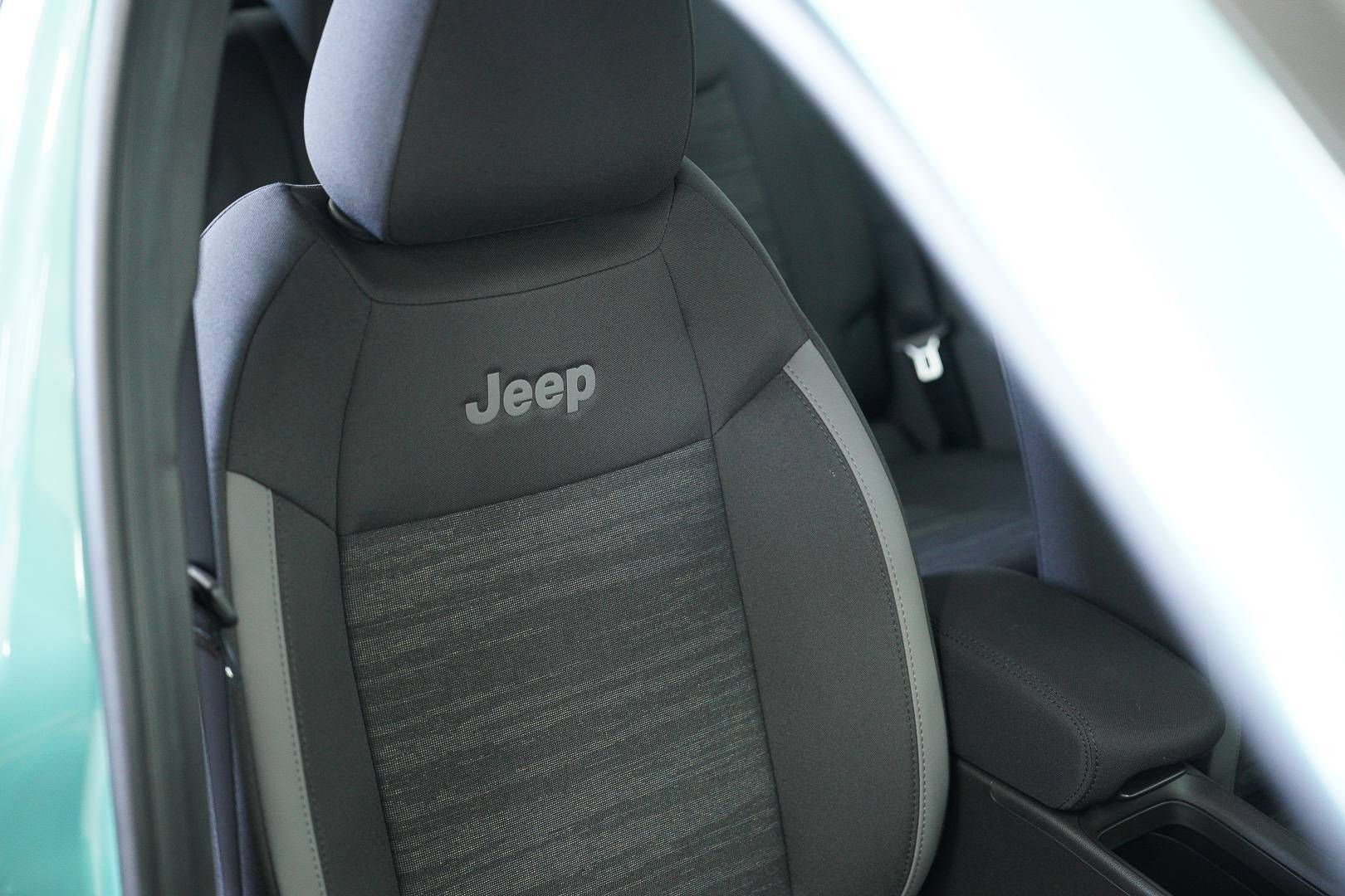 JEEP Avenger - Foto 24