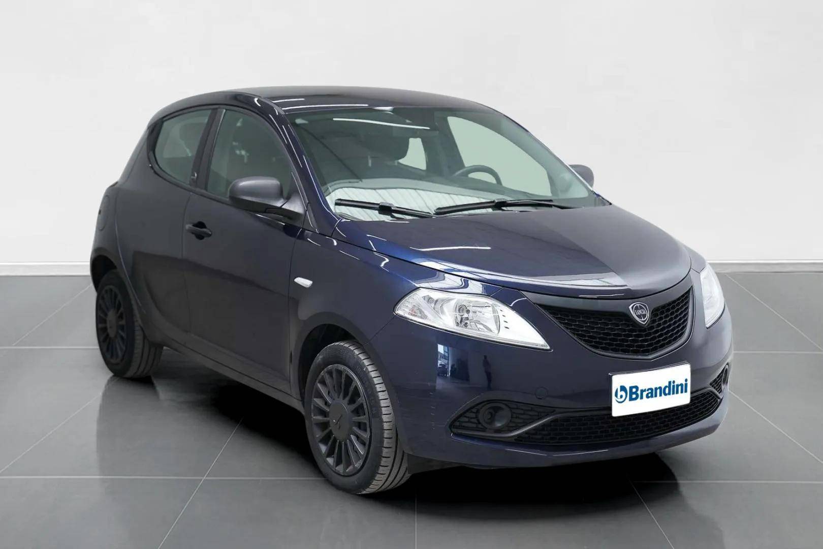 LANCIA Ypsilon - Foto 3