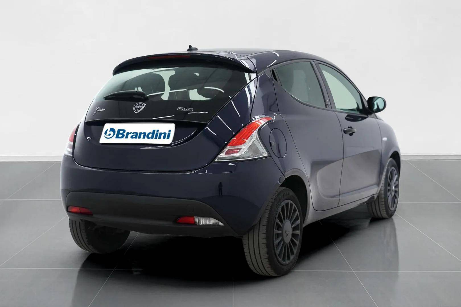 LANCIA Ypsilon - Foto 8