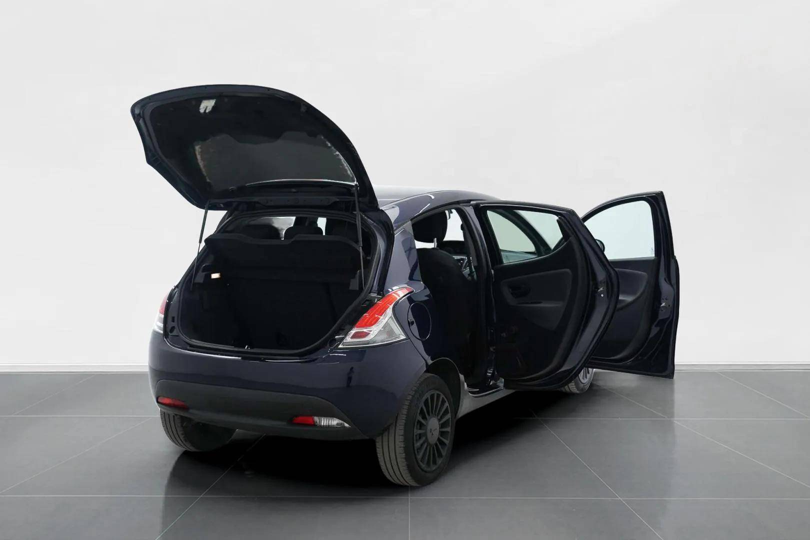 LANCIA Ypsilon - Foto 9