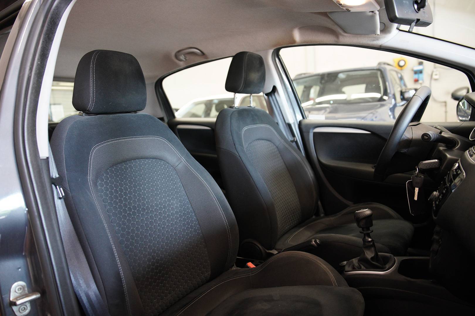 FIAT Punto - Foto 20