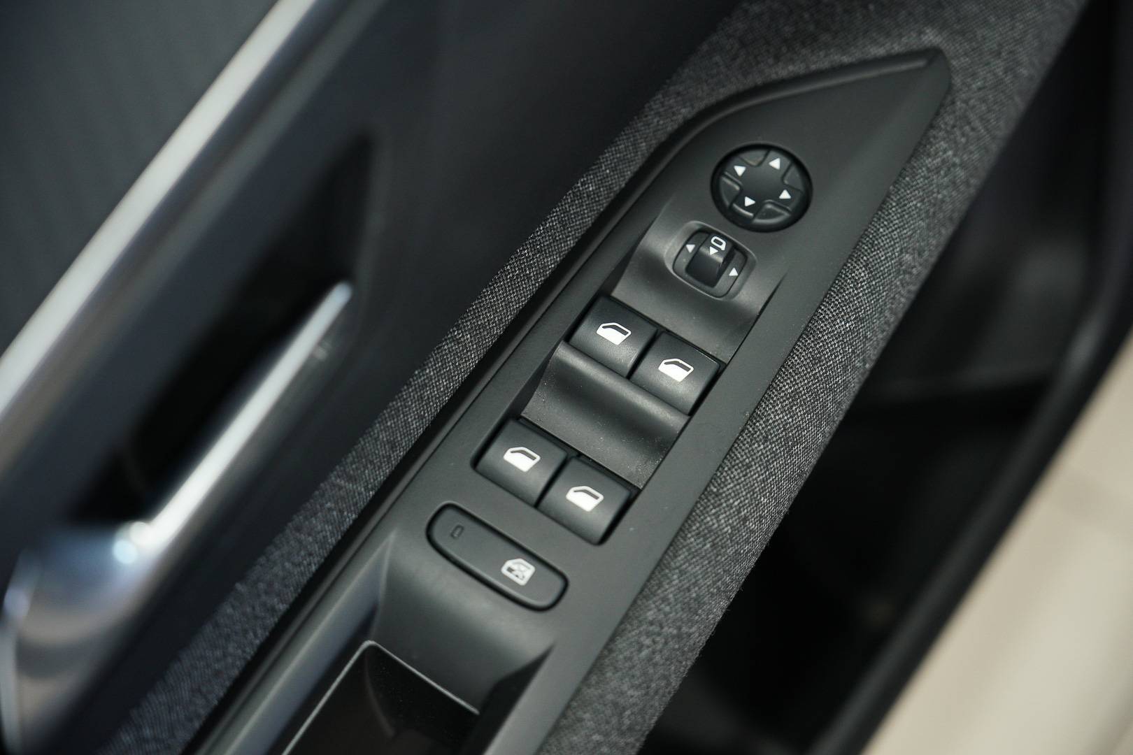 PEUGEOT 3008 - Foto 10