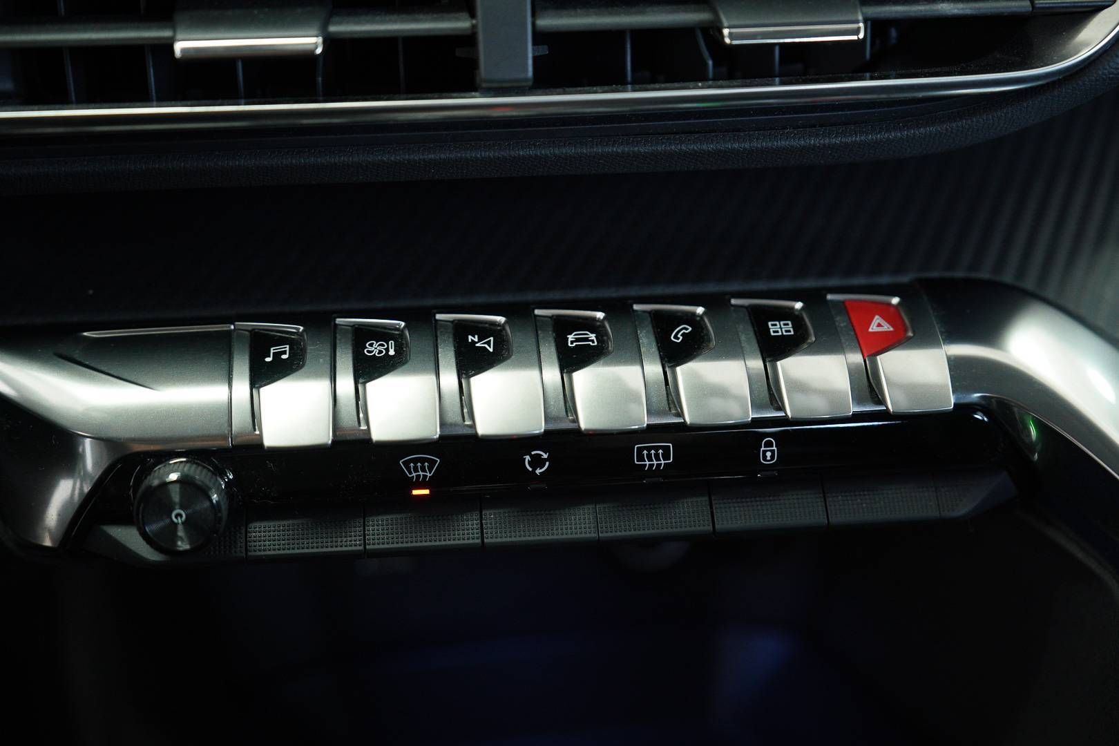 PEUGEOT 3008 - Foto 17