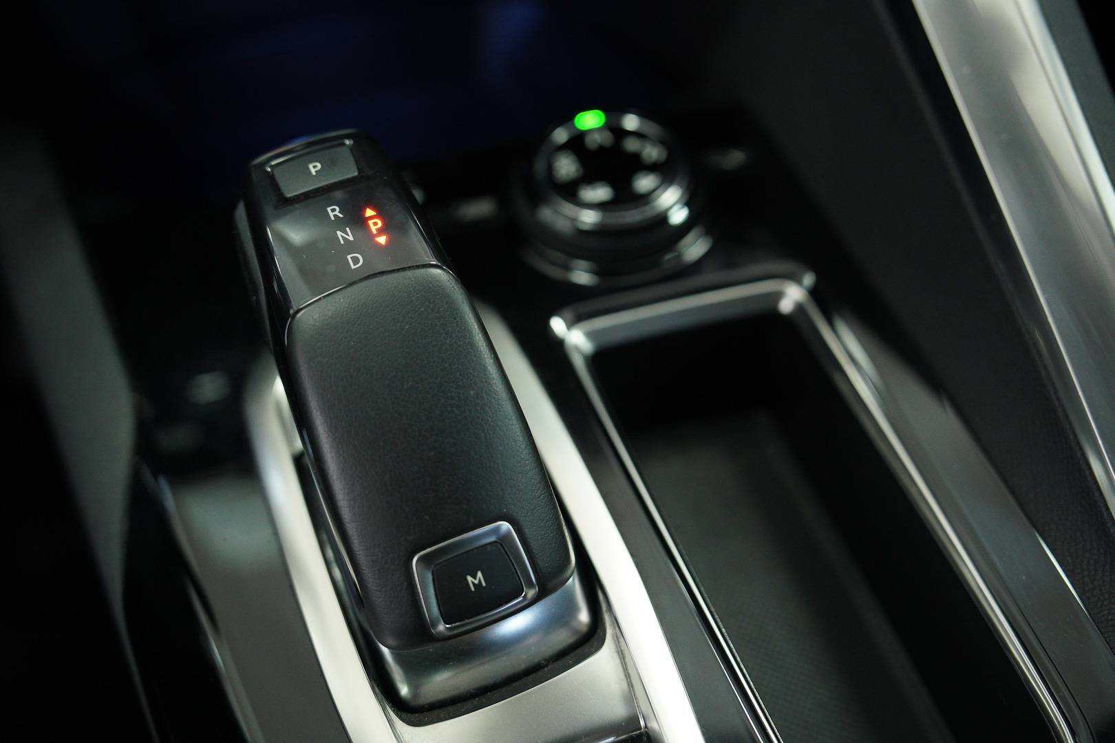 PEUGEOT 3008 - Foto 19