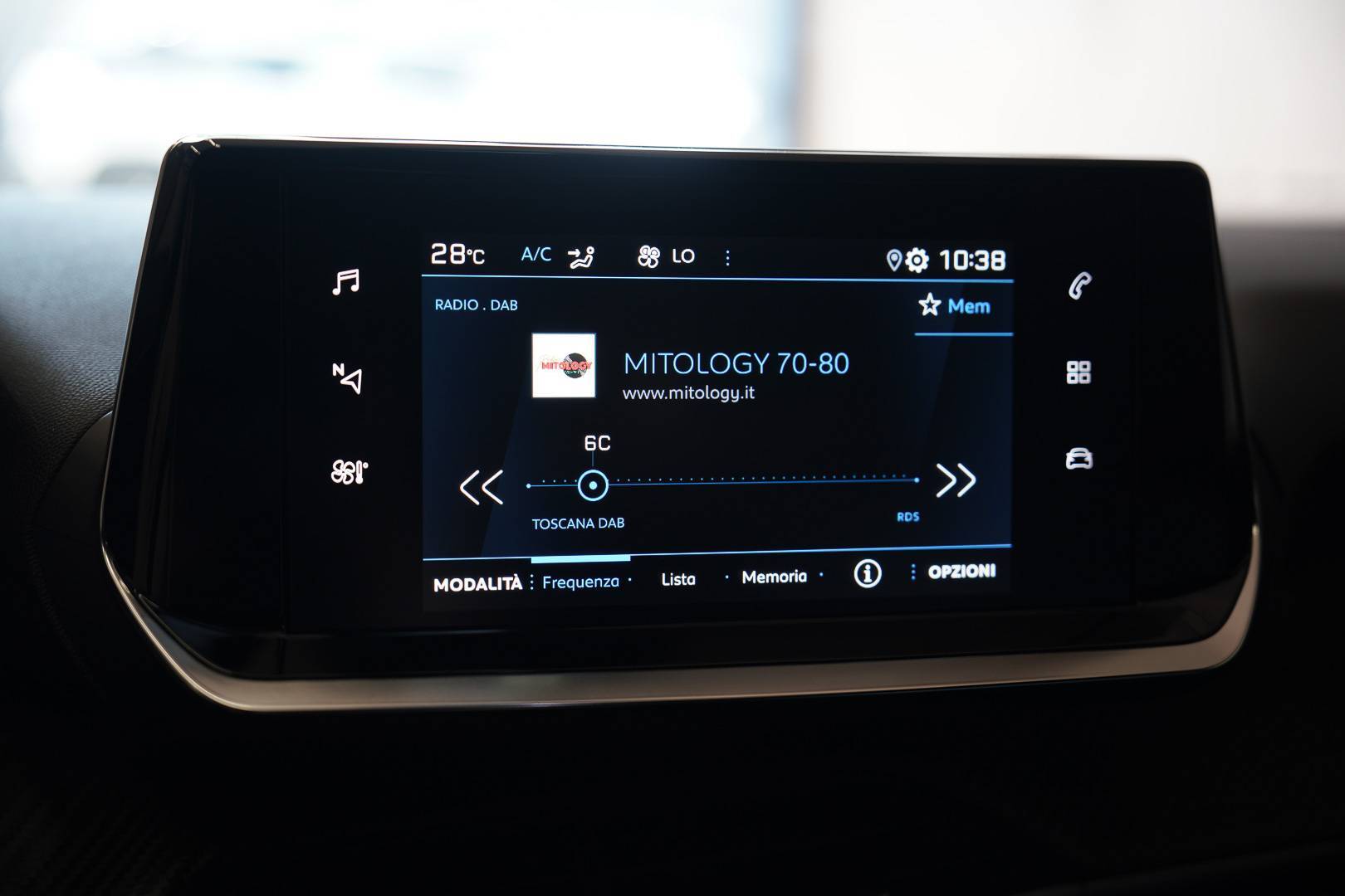 PEUGEOT 2008 - Foto 15
