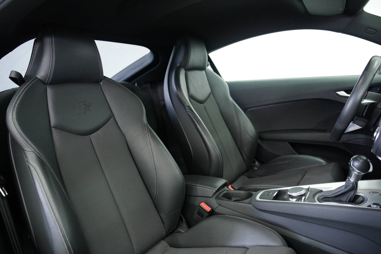 AUDI TT Coupe - Foto 22