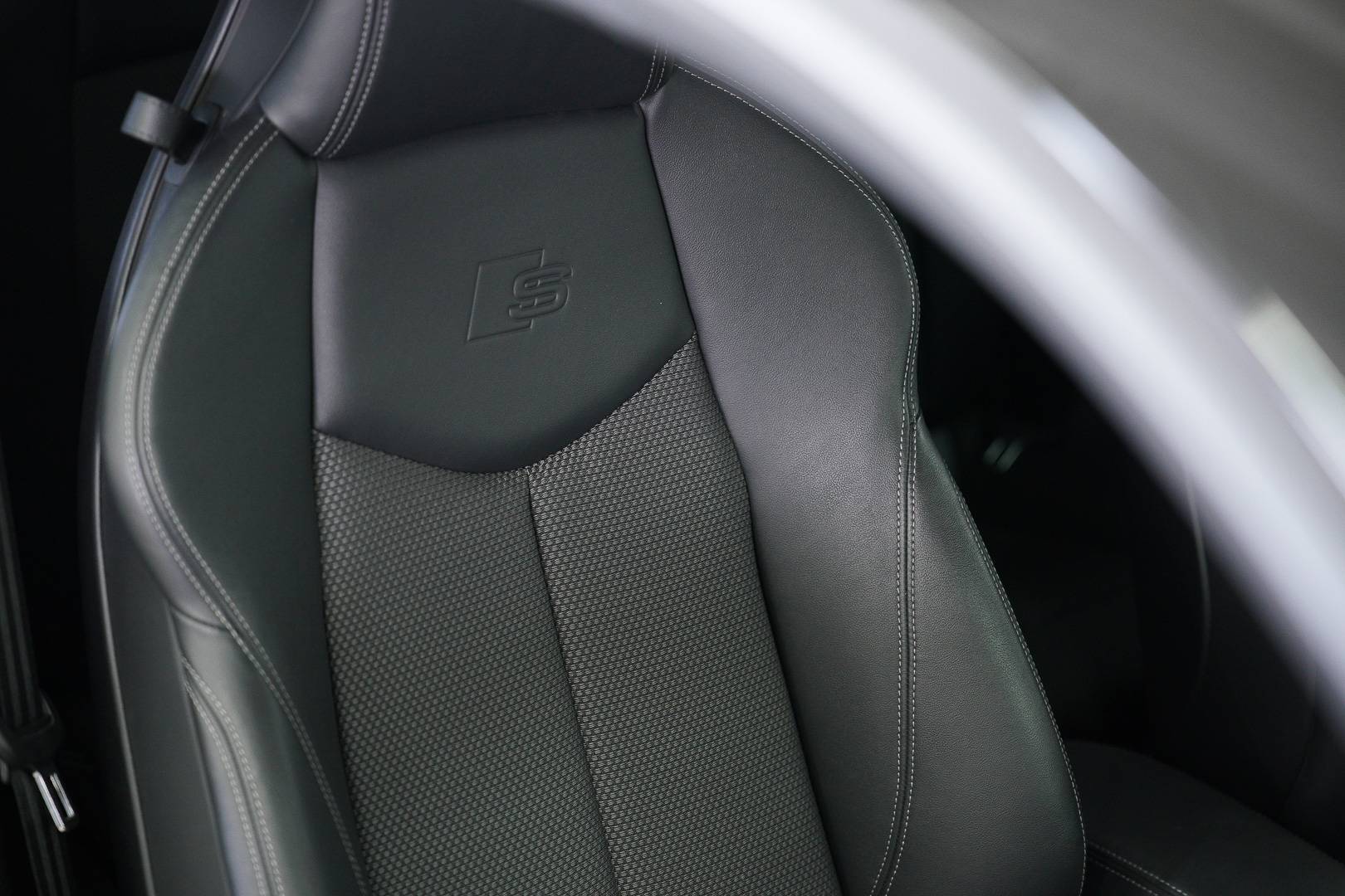AUDI TT Coupe - Foto 23